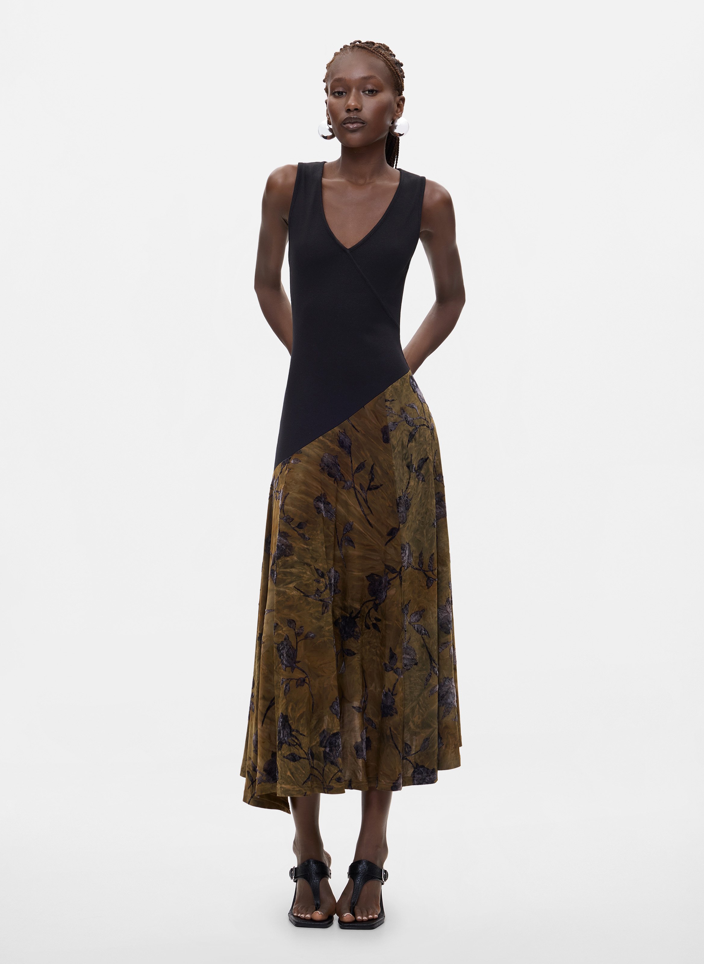 Robe longue col V à bas imprimé DESIGUAL Noir