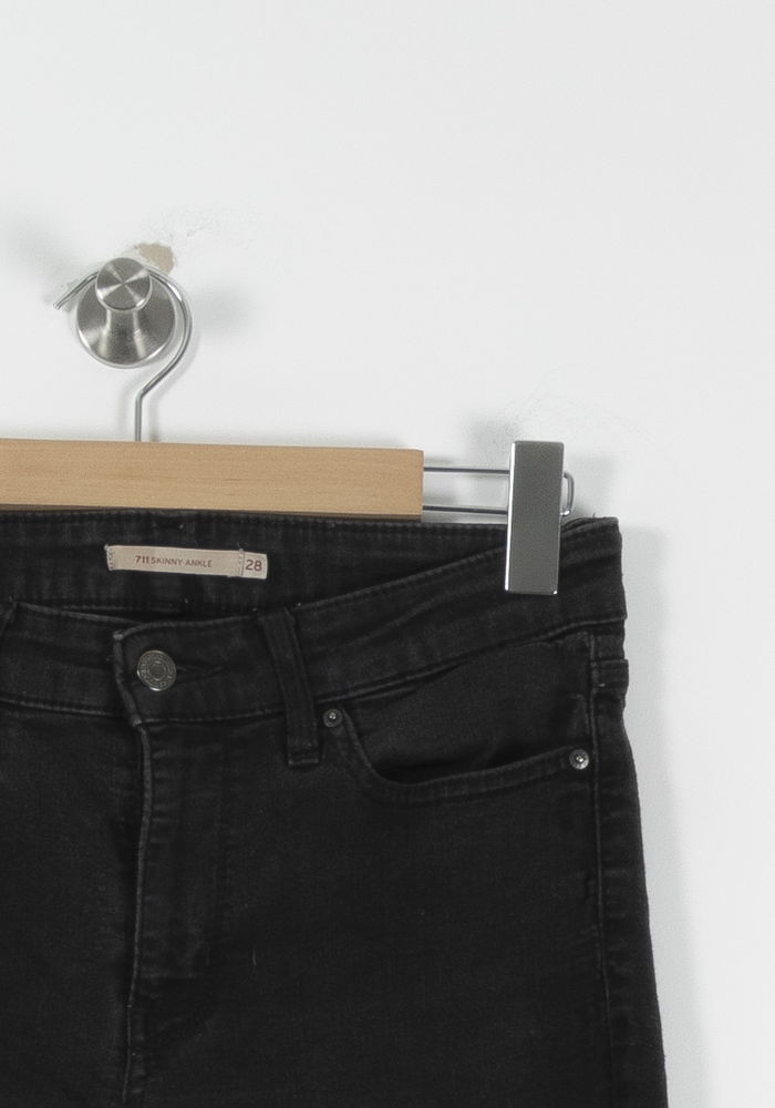 Cropped slim jeans with studs LEVI'S - Seconde main Black