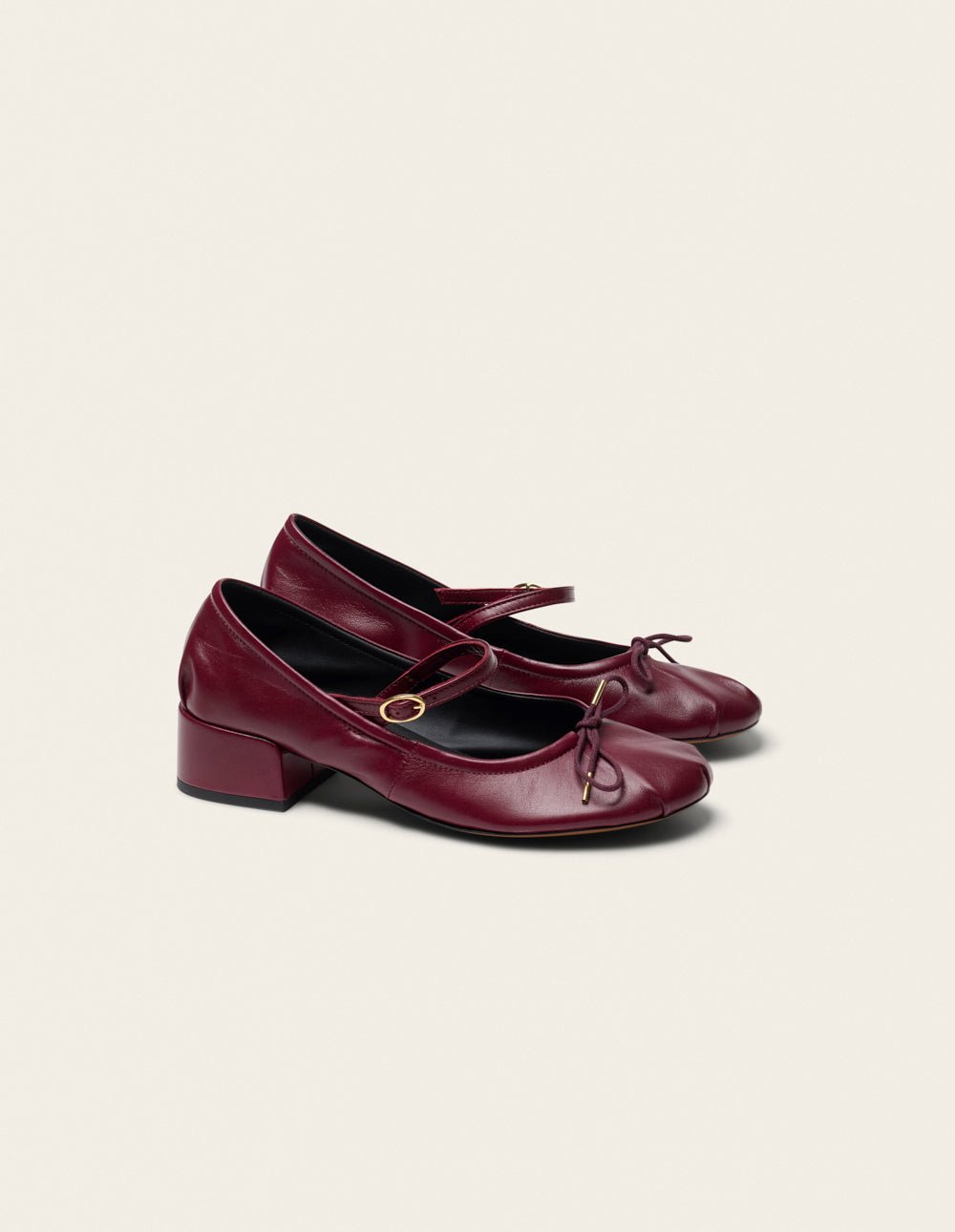 Pumps ODAJE Red