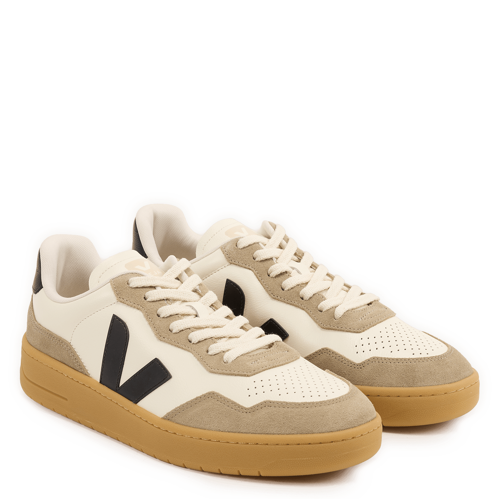 Baskets basses en cuir VEJA Noir