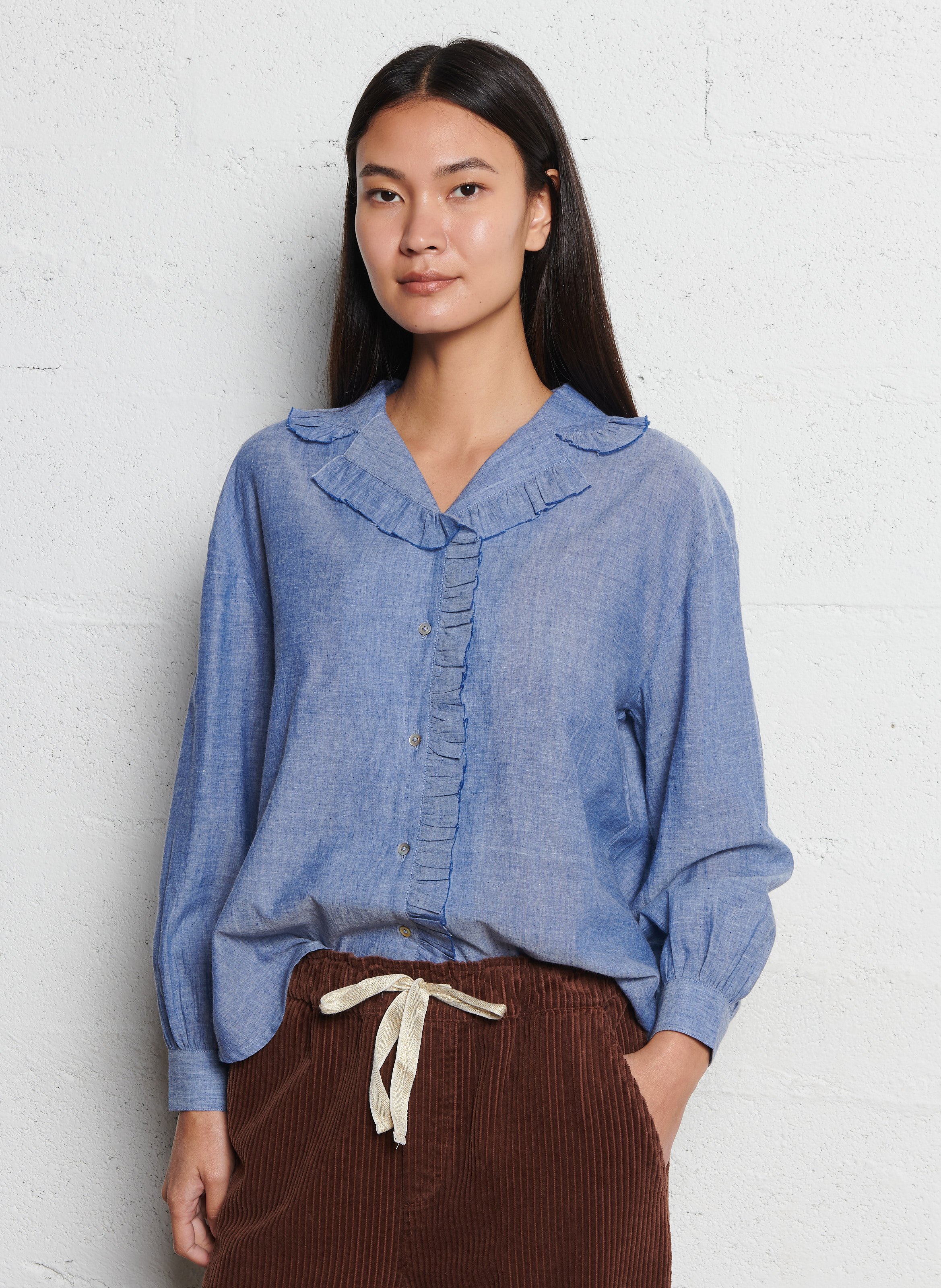 Bluse mit klassischem Kragen und Rüschen aus Baumwolle EMILE ET IDA Blau