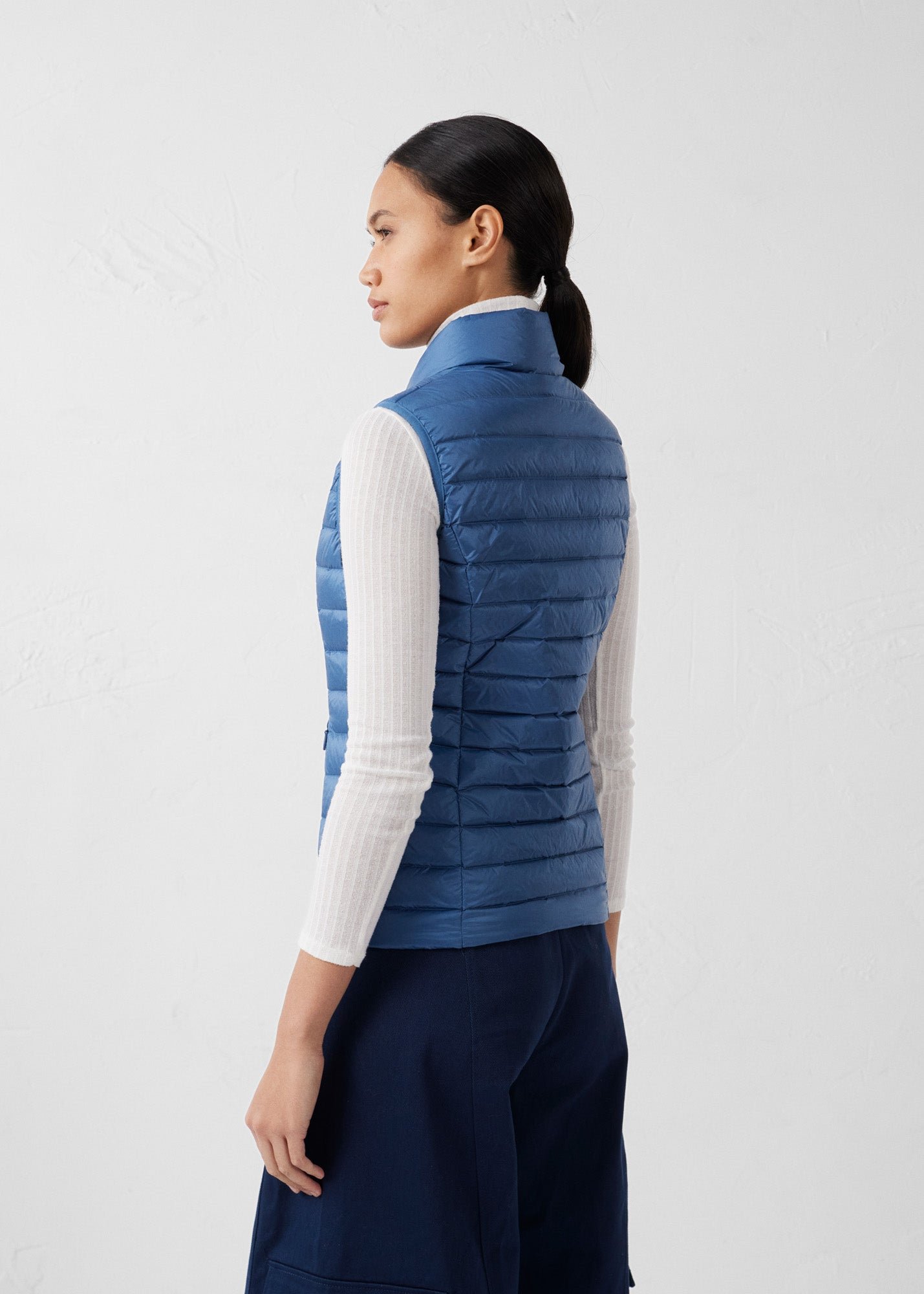 Sleeveless lightweight down vest seda JOTT Blue
