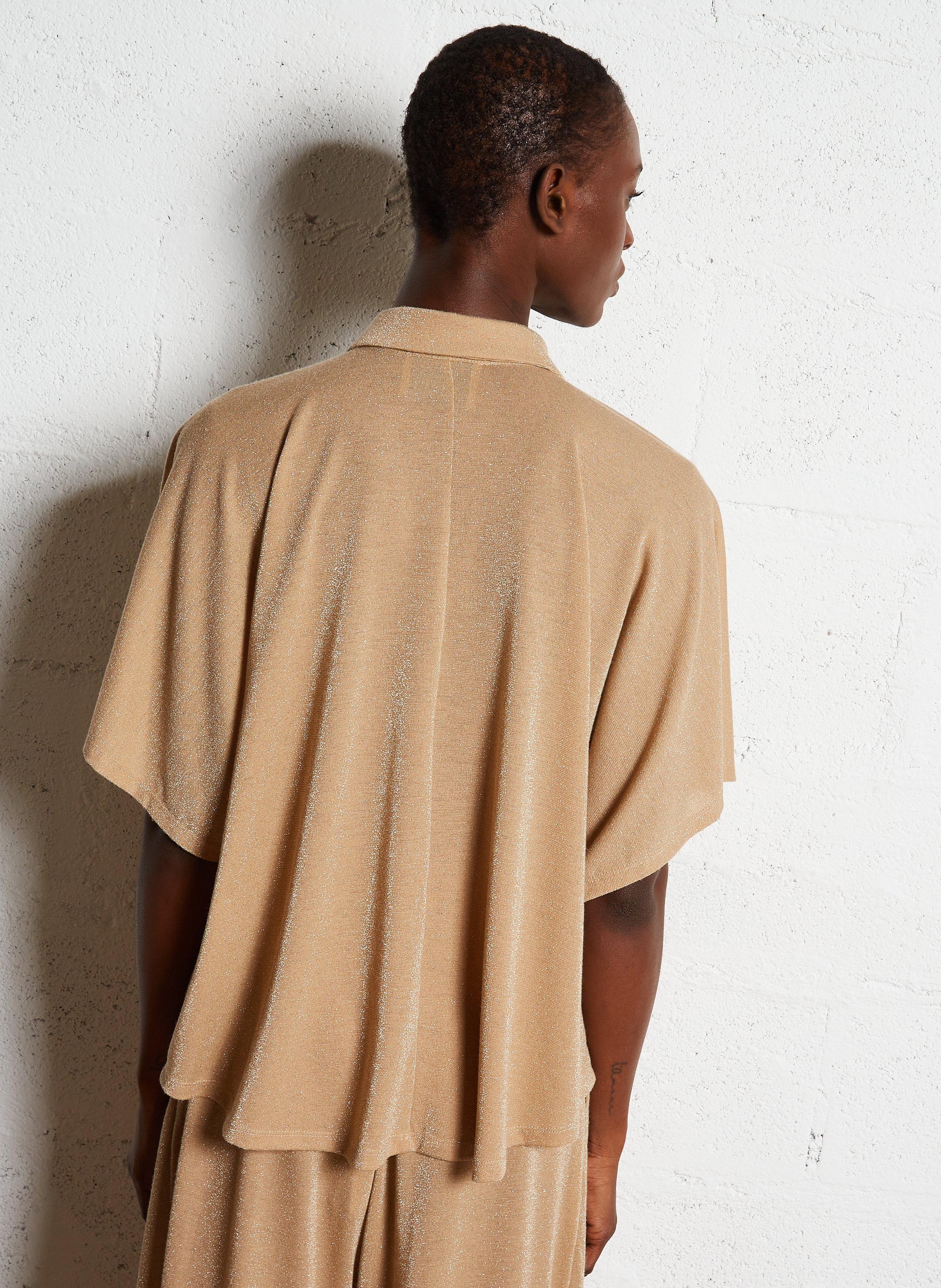 Ruimvallende korte blouse MOMONI Beige