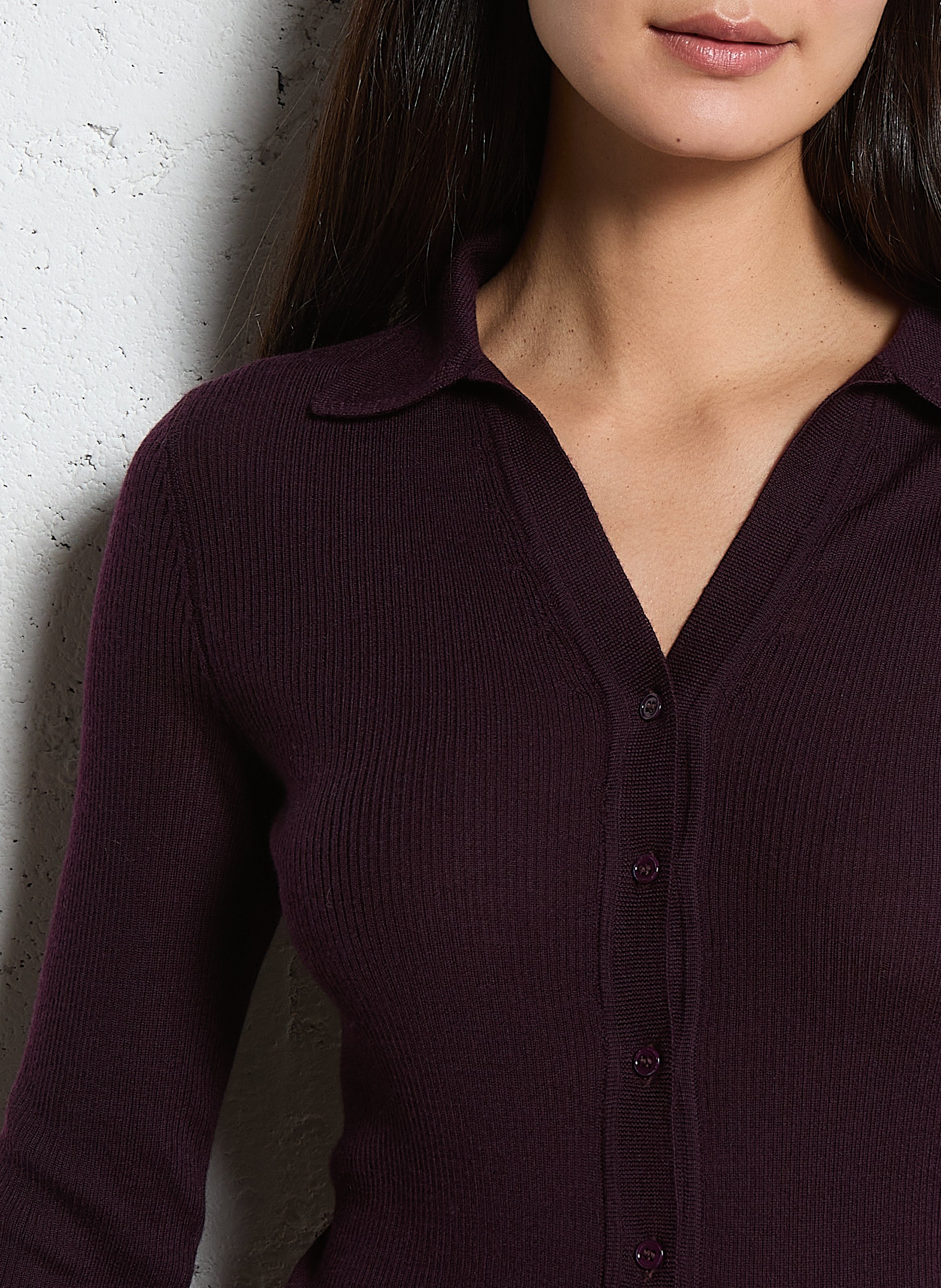 Gilet droit col V en laine MAJESTIC FILATURES Prune