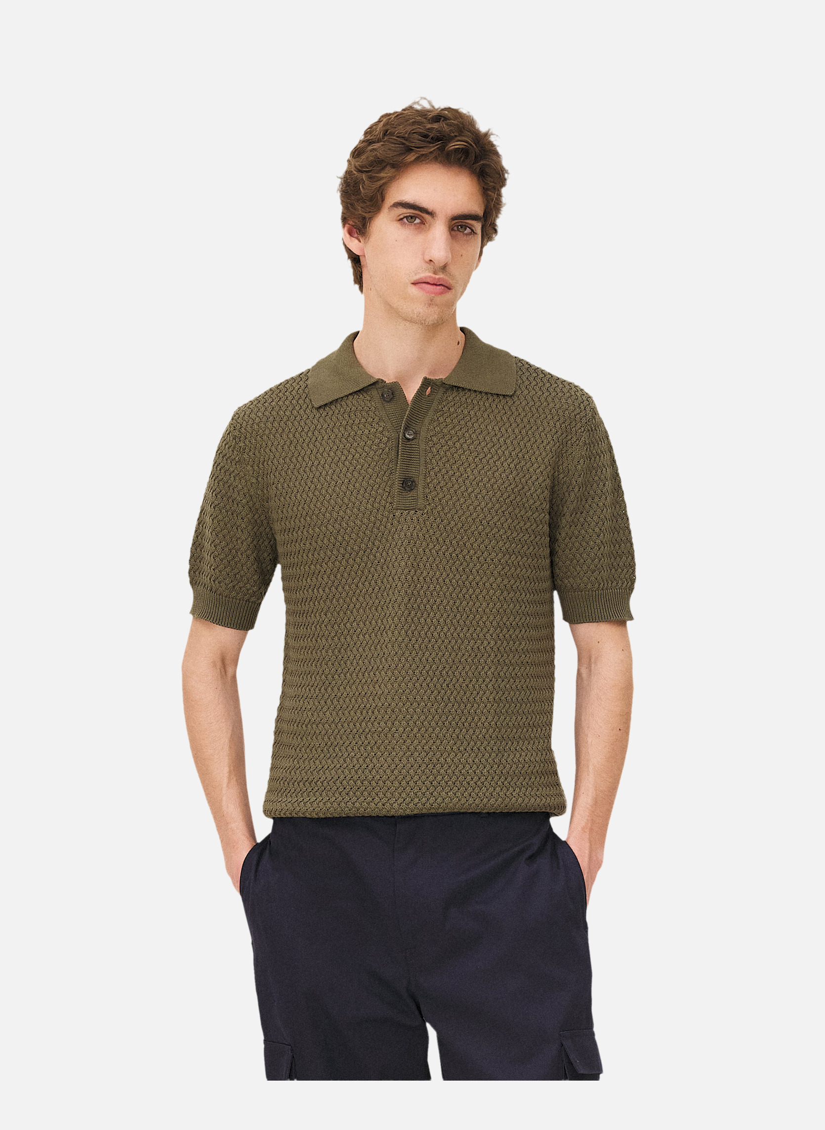 Short-sleeved polo shirt in khaki. Noyoco Green