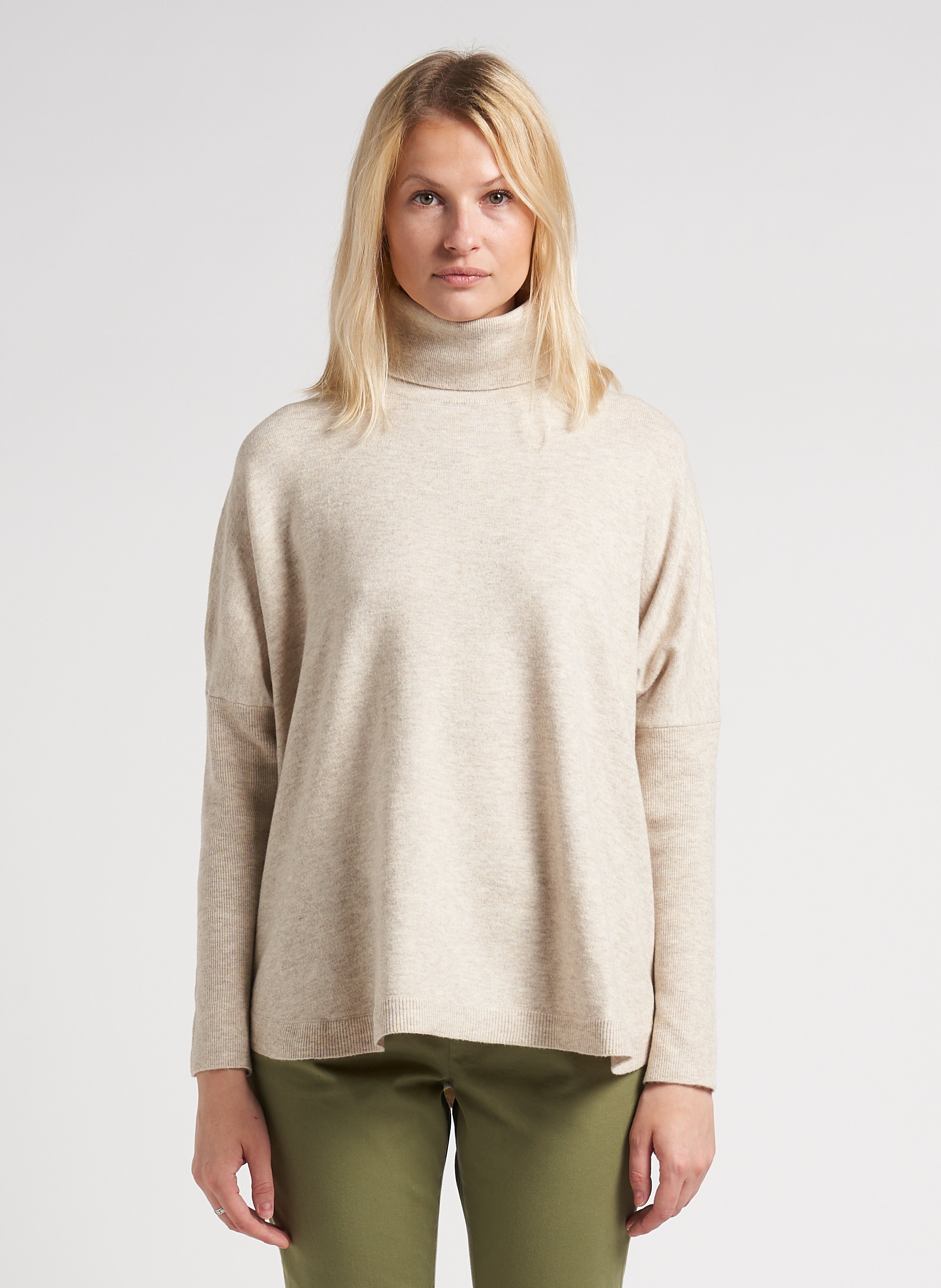 Pull Col Roul Ample En Maille Margaux Ecru Stella Forest Femme