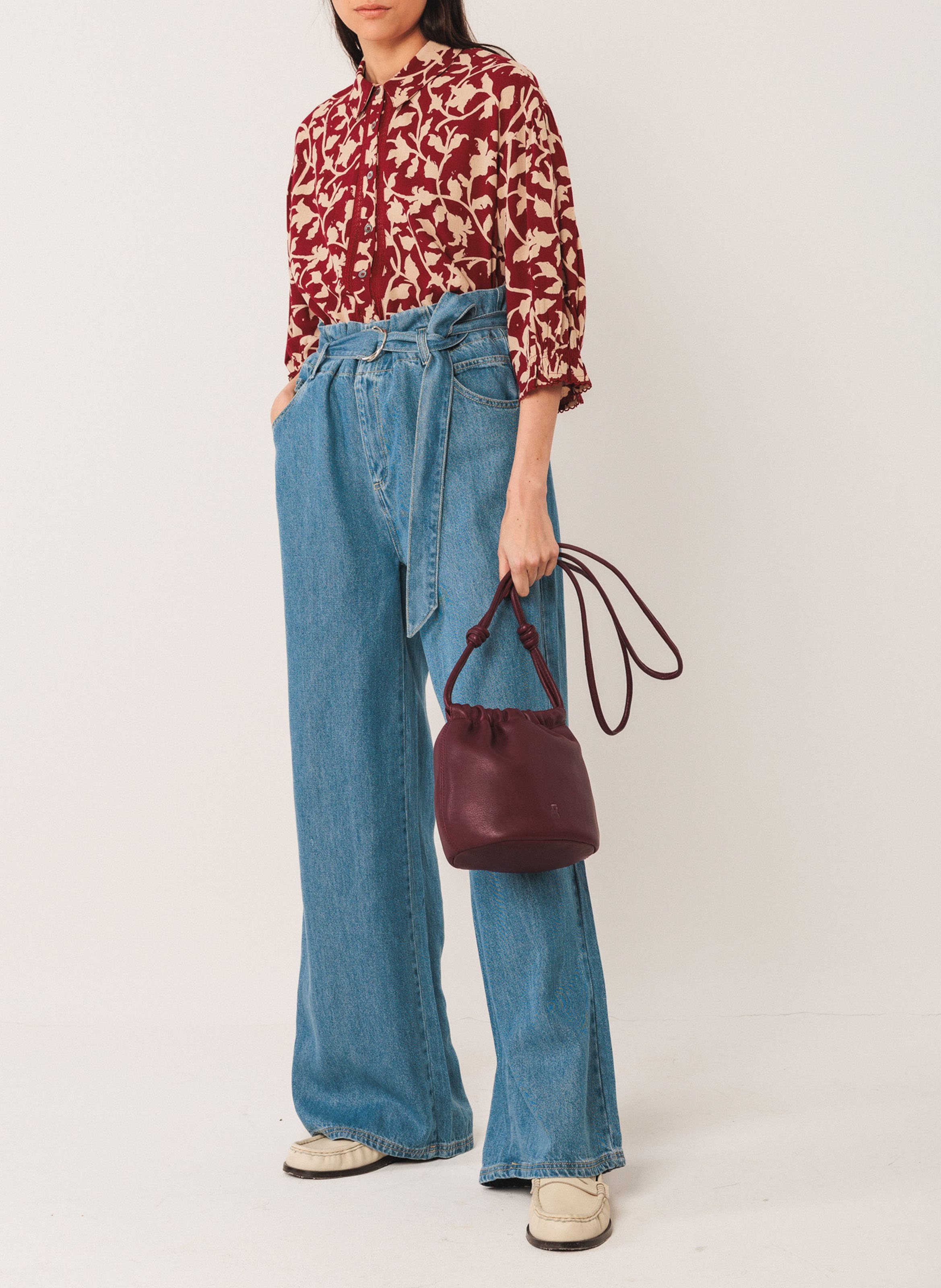 Loose shirt with floral patterns INDI & COLD Purple