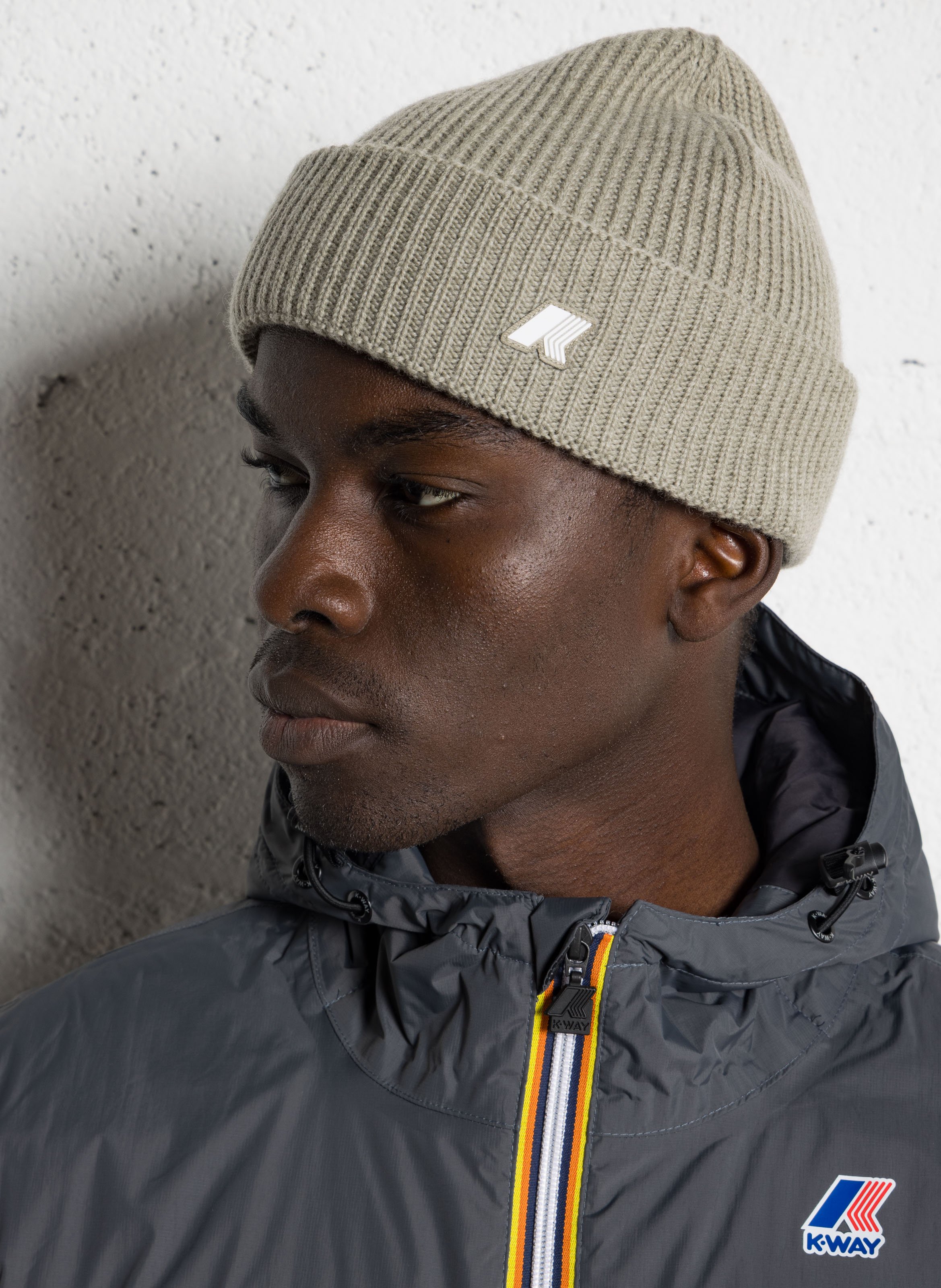 Effen muts van wol K-WAY