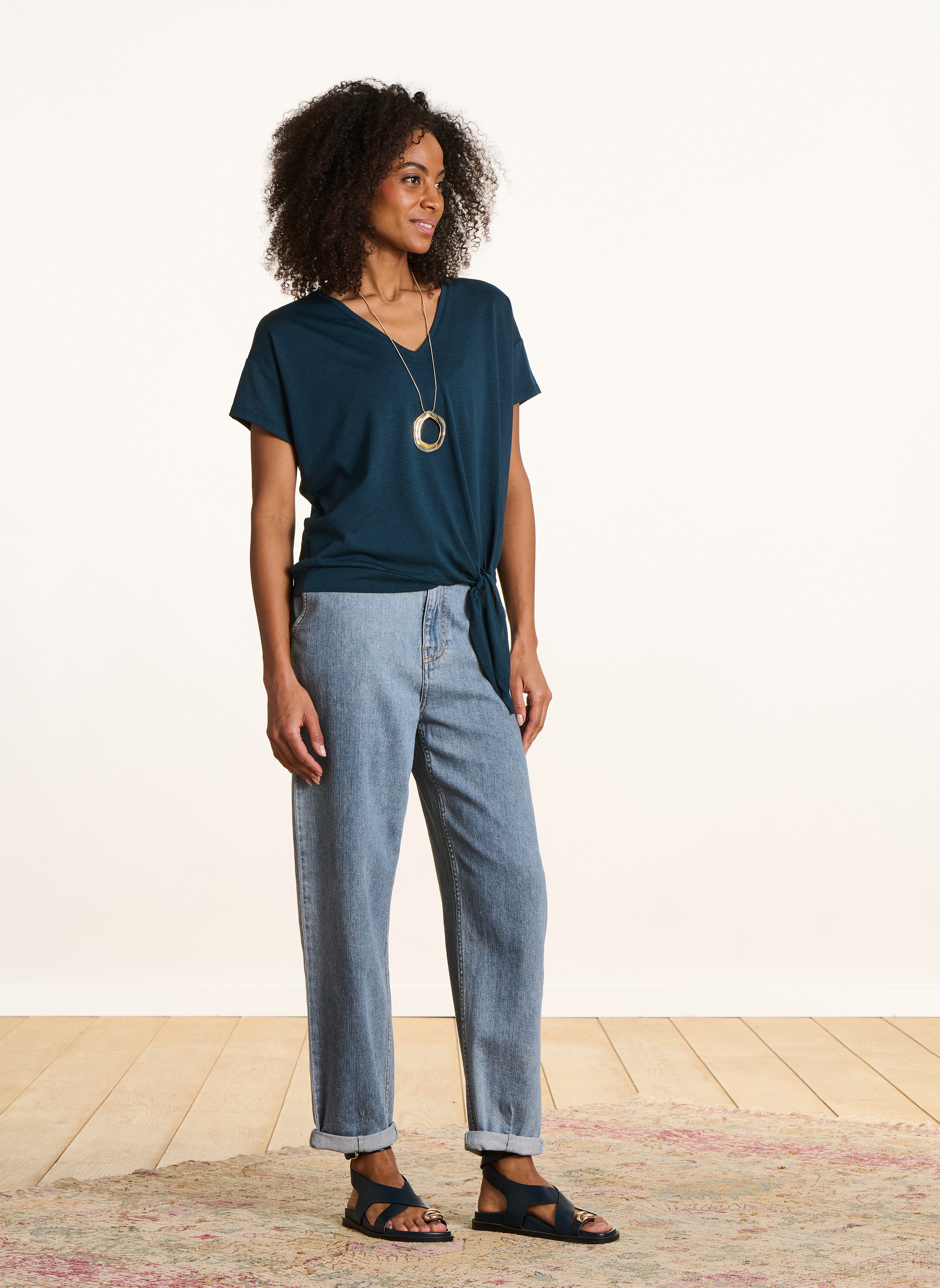 Oversize T-Shirt mit V-Ausschnitt LA FEE MARABOUTEE Grun
