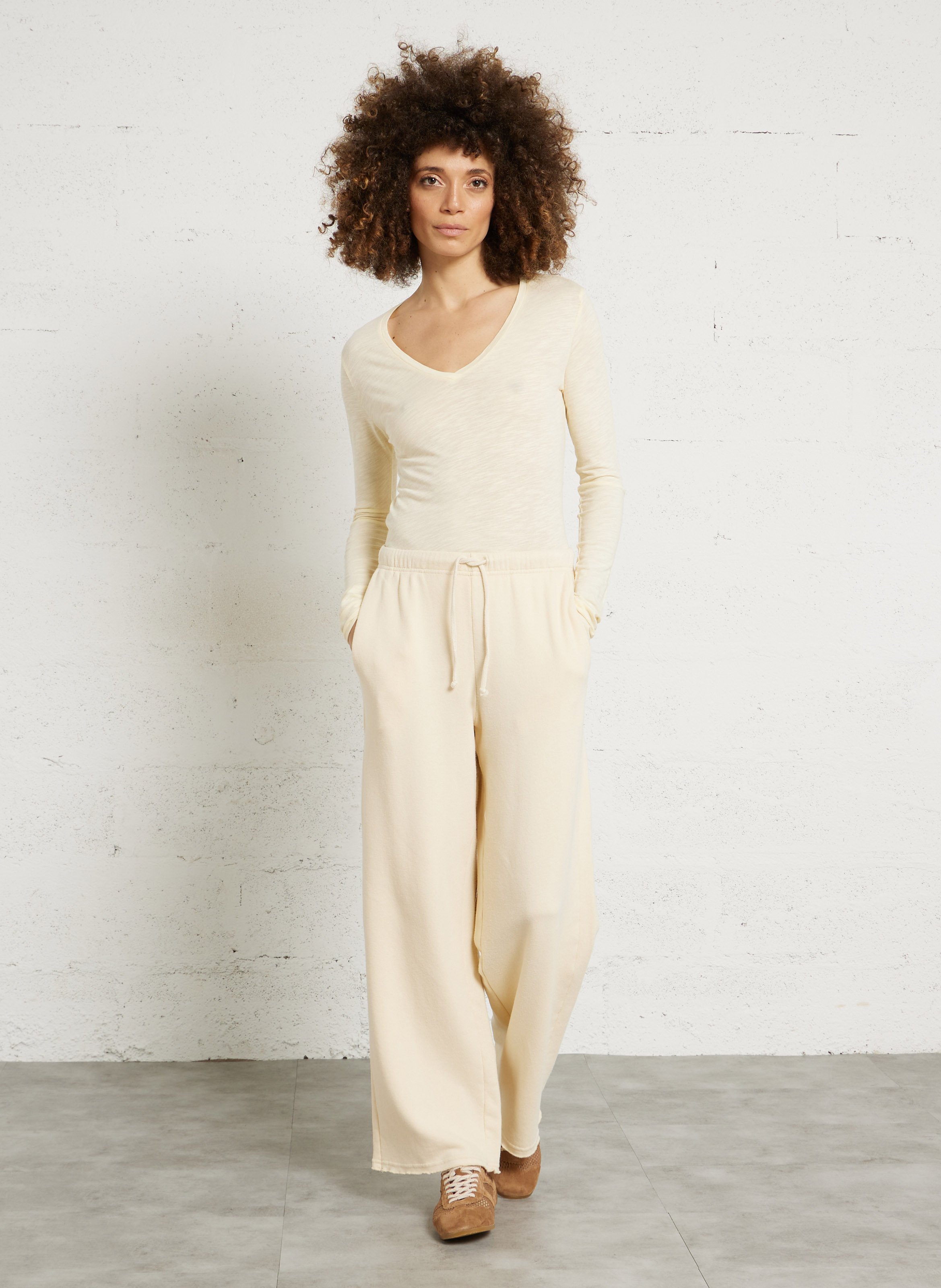 T-Shirt mit V-Ausschnitt aus Baumwoll-Mix AMERICAN VINTAGE Gelb