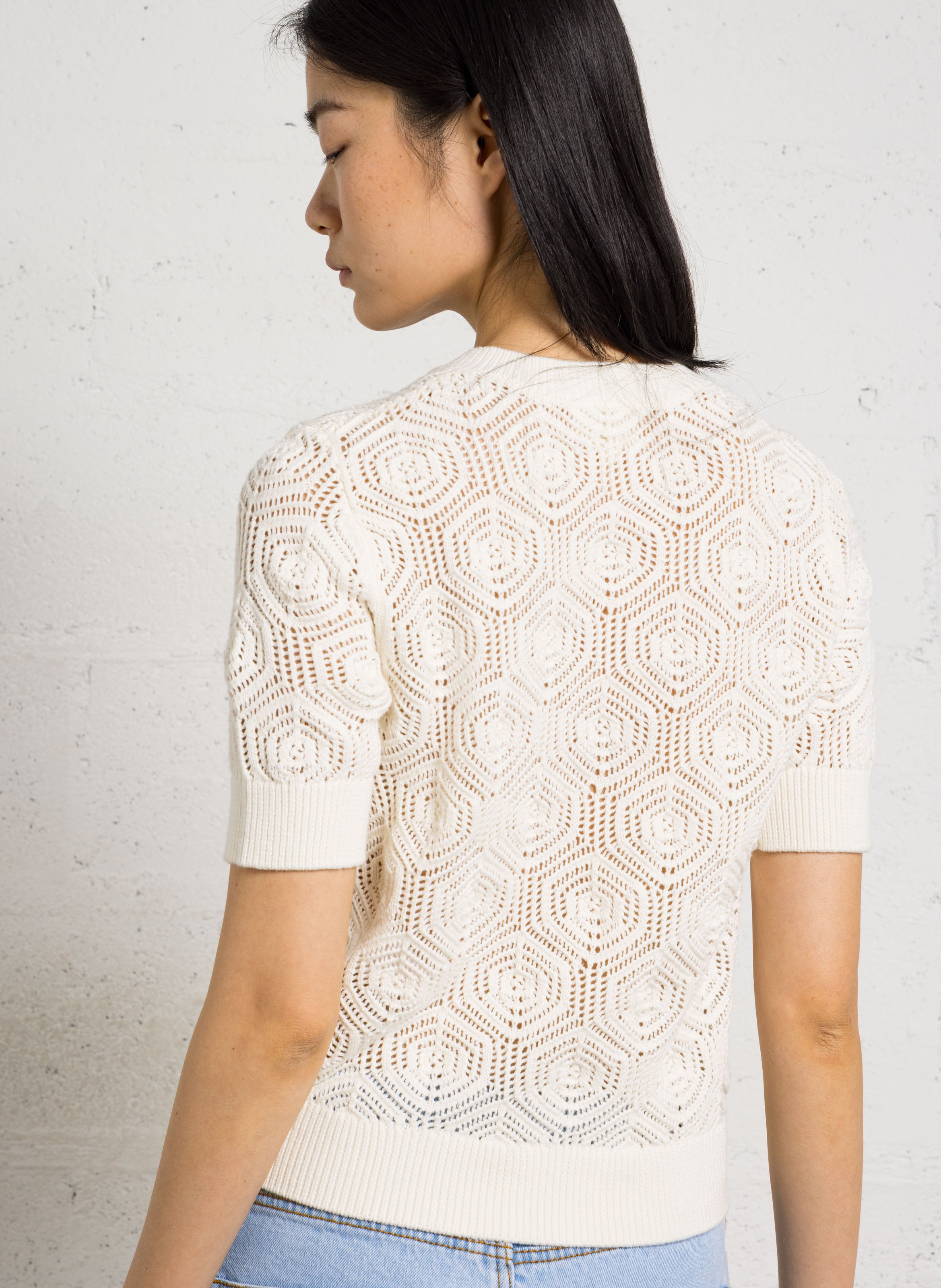 Gerade geschnittene Baumwollstrickjacke mit Rundhalskragen MAISON 123 Beige