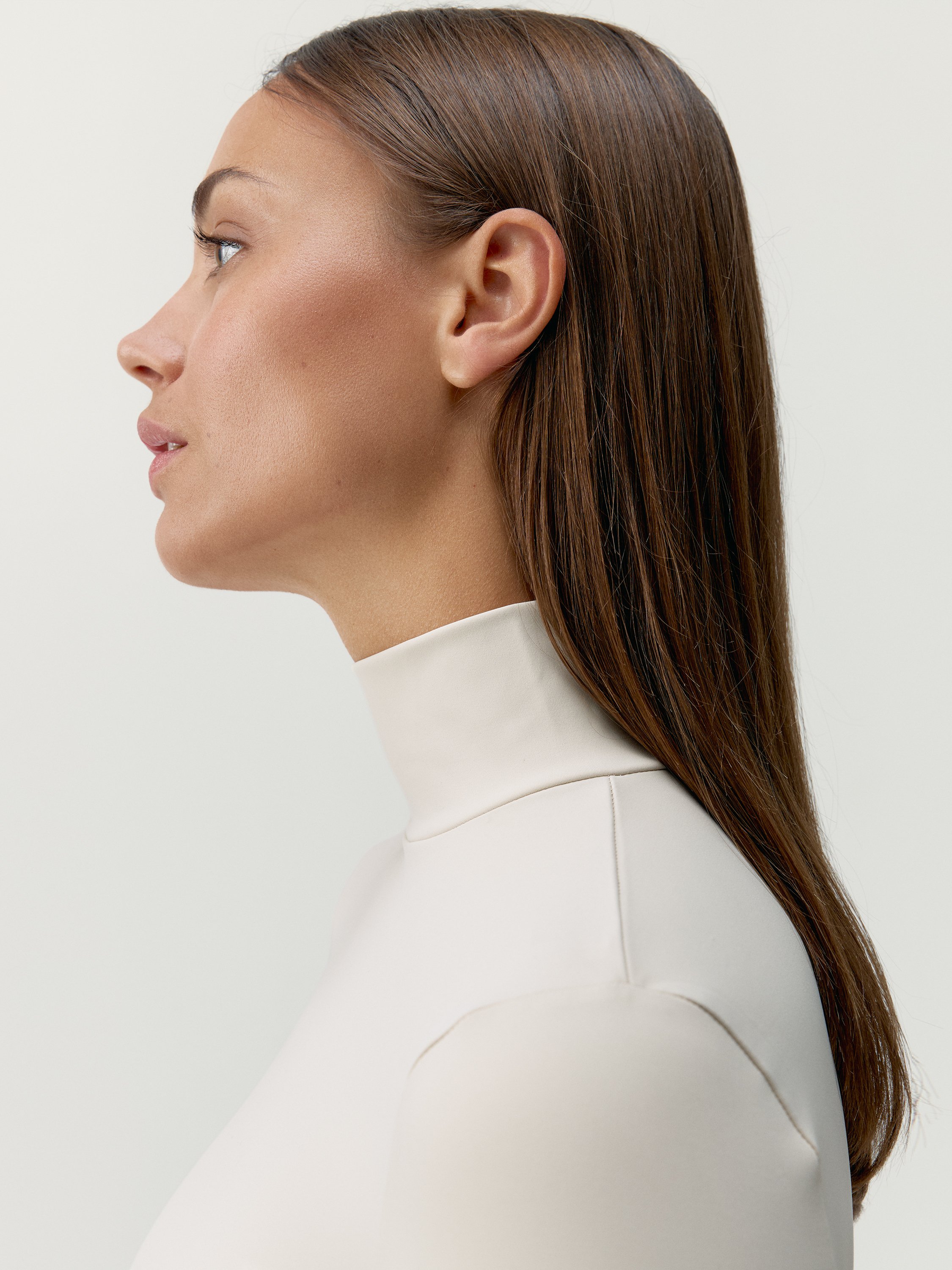 Long-sleeve performance sports t-shirt BORN LIVING YOGA White