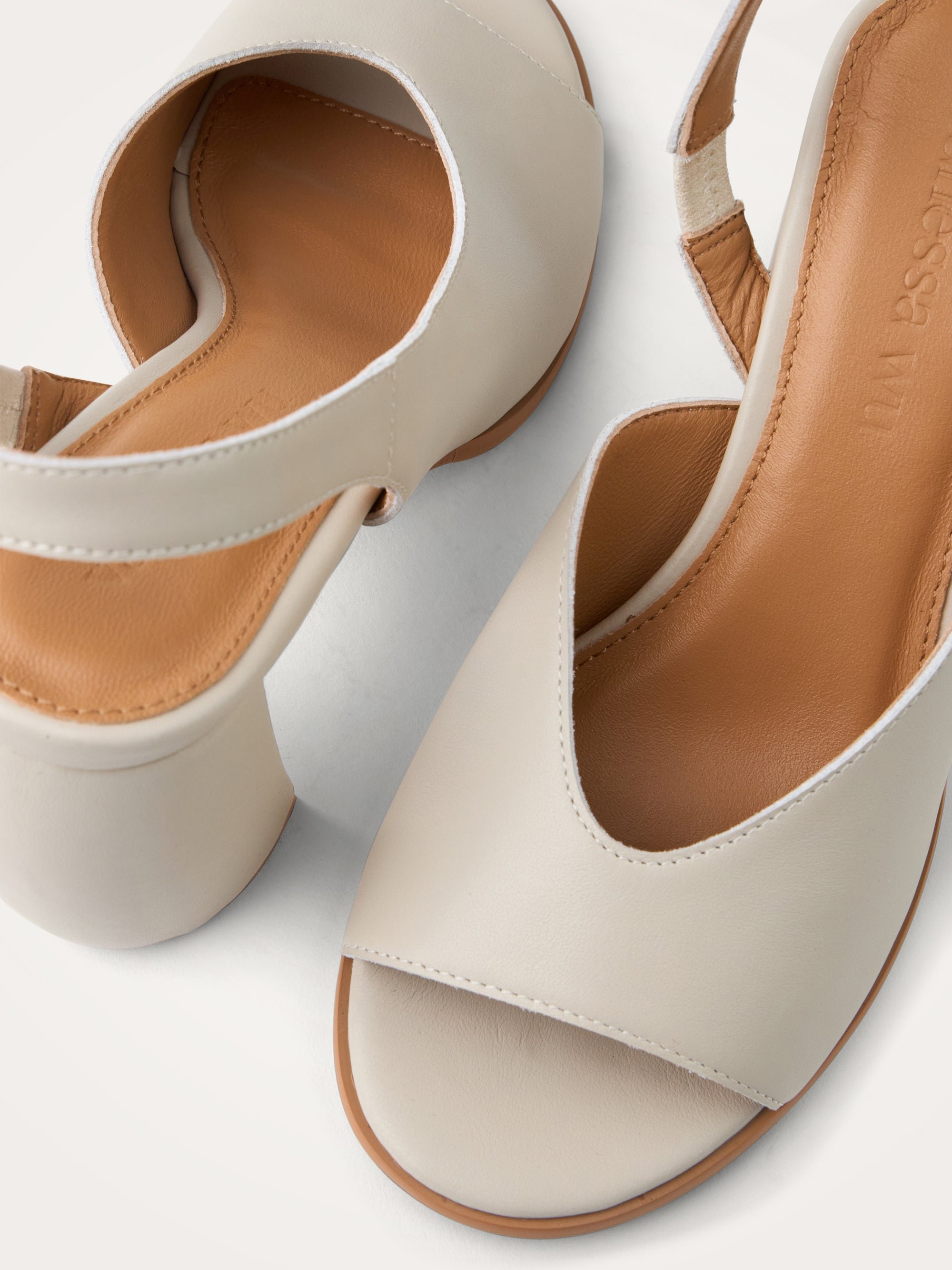 Sandals with ankle strap and half-moon heel in leather VANESSA WU Beige