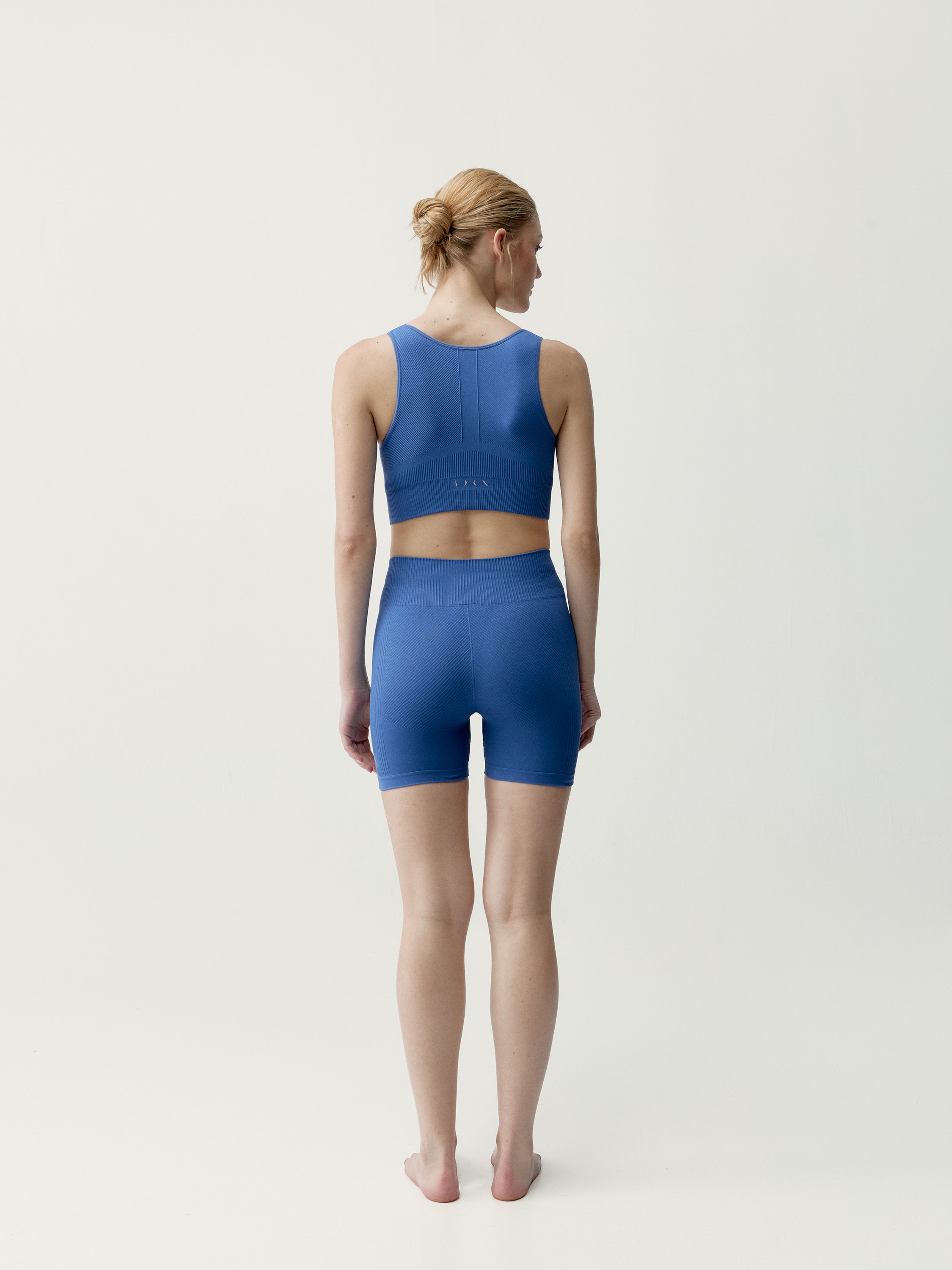 Short moulant de sport seamless lindy BORN Bleu