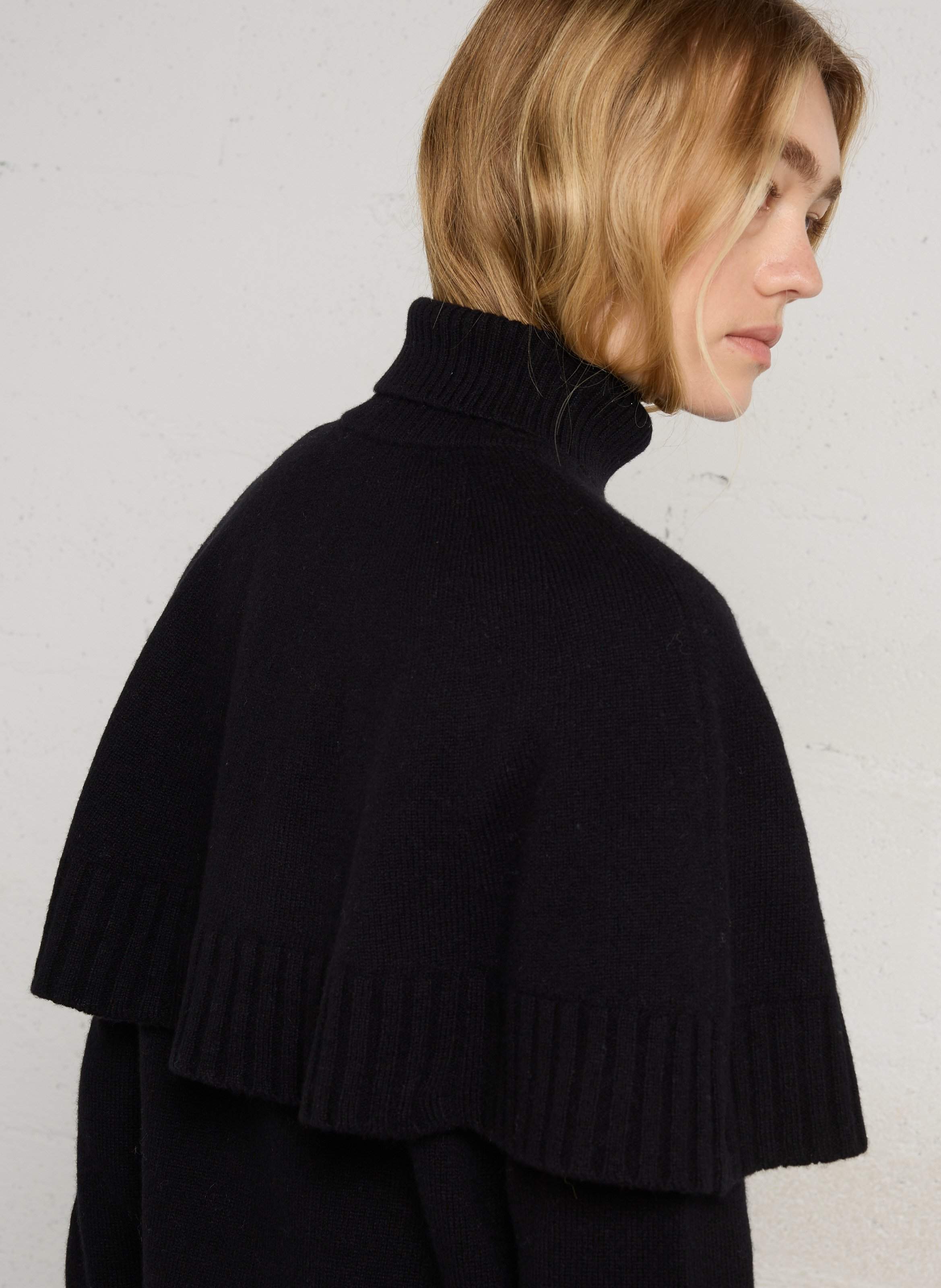 Pull col rond en laine BERENICE Noir