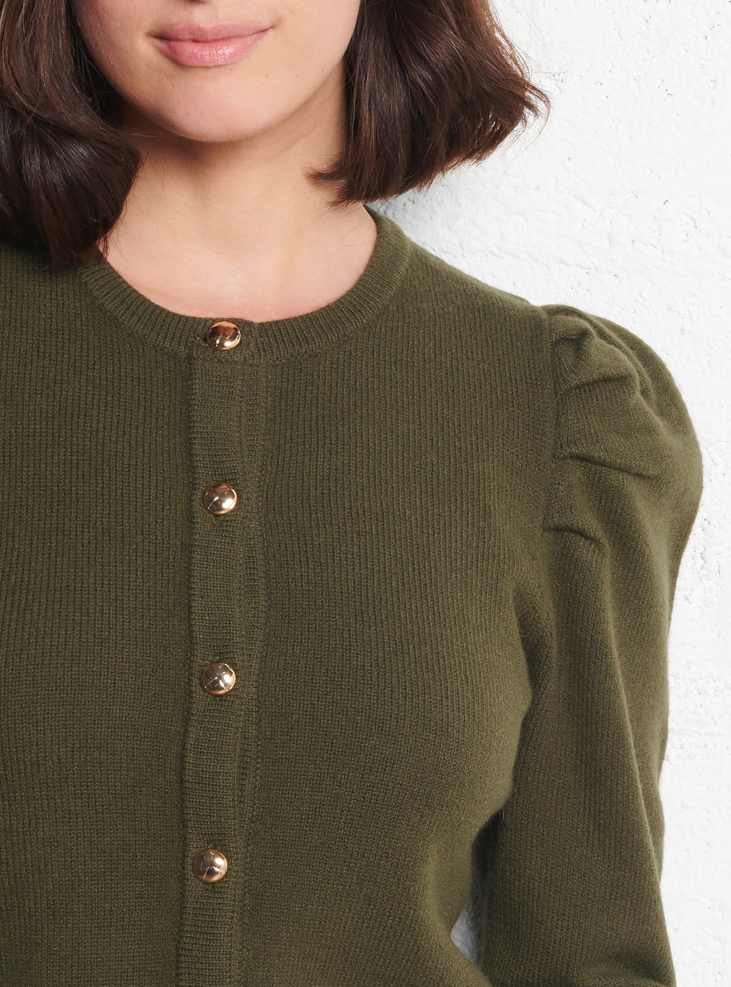 Gerade geschnittene Strickjacke aus Merinowolle mit Rundhalskragen BERENICE Khaki