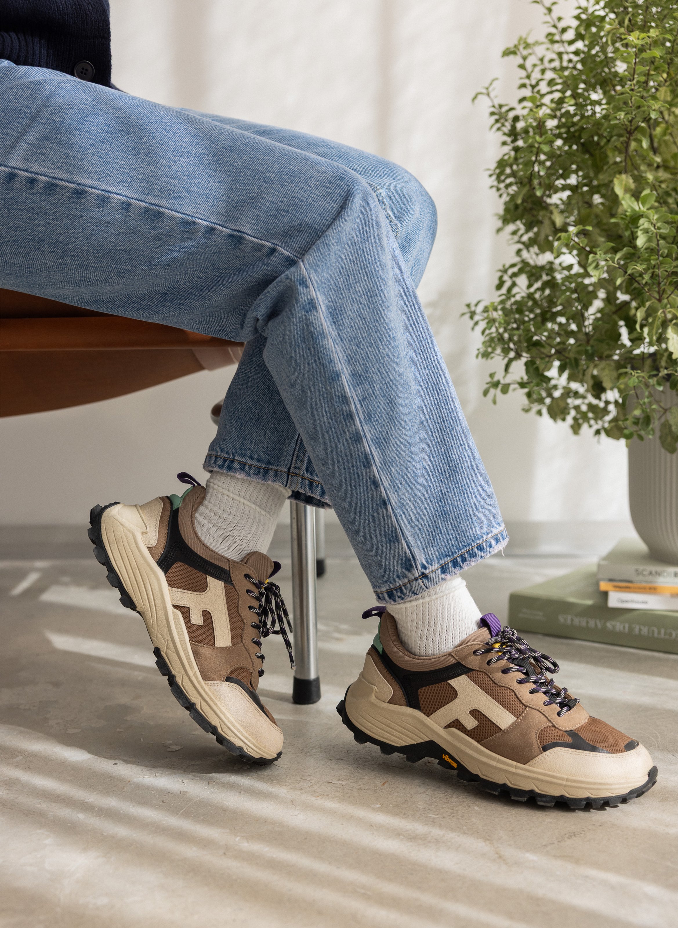 Baskets basses  FAGUO Marron