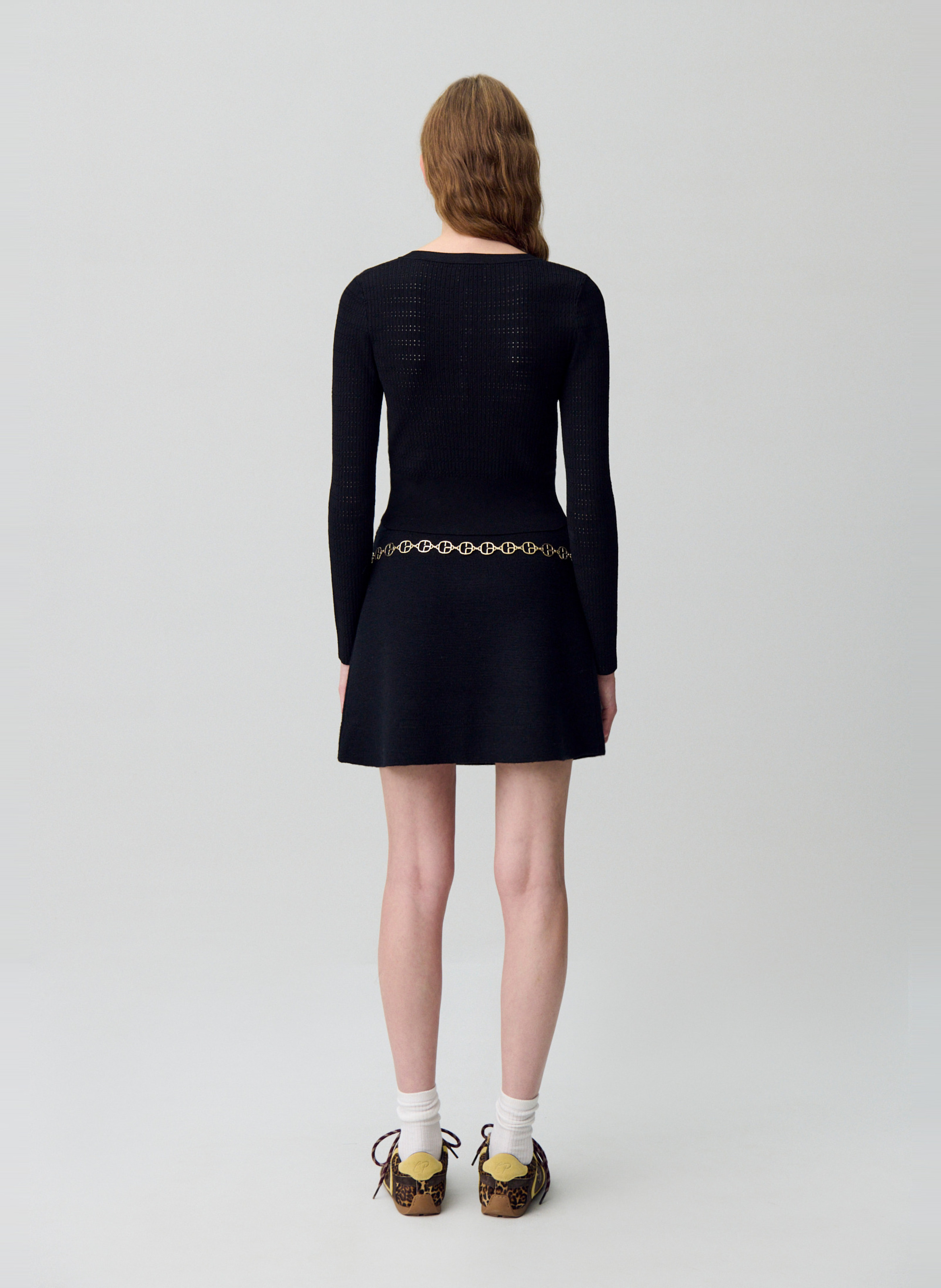 Pull moulant fin col V CLAUDIE PIERLOT Noir