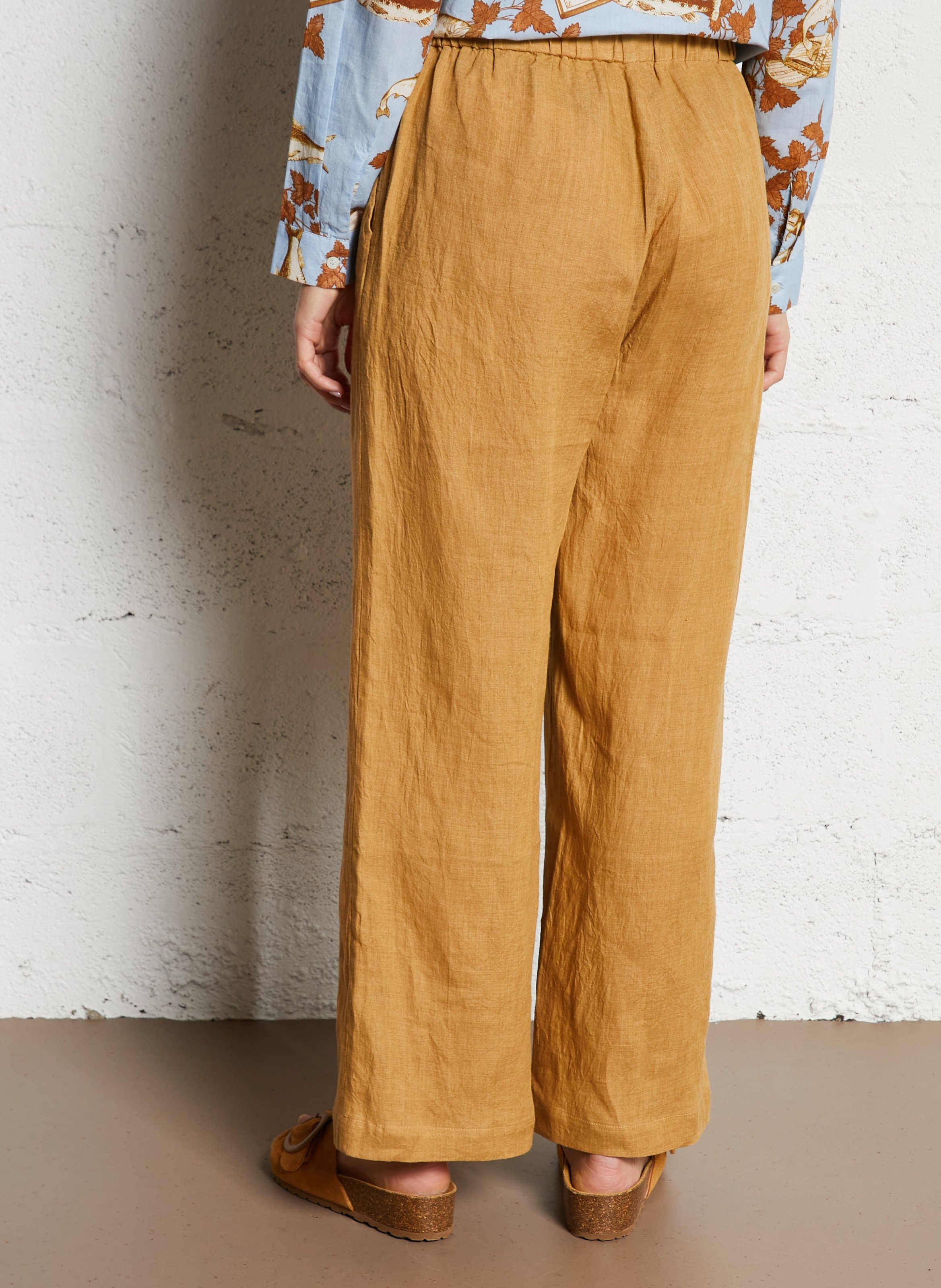 Gerade geschnittene Leinenhose NICE THINGS Beige