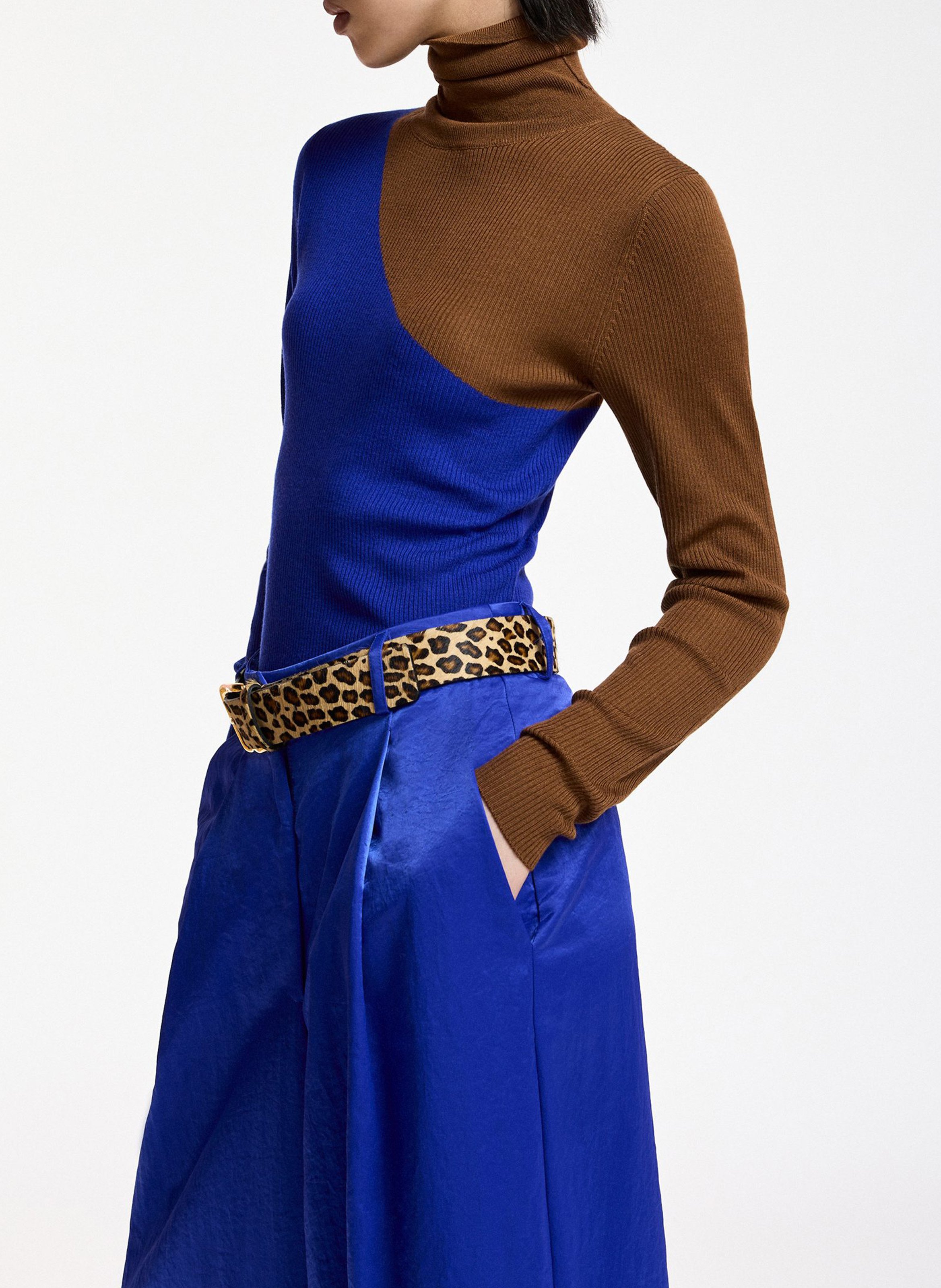 Fitted turtleneck sweater. ESSENTIEL ANTWERP Green