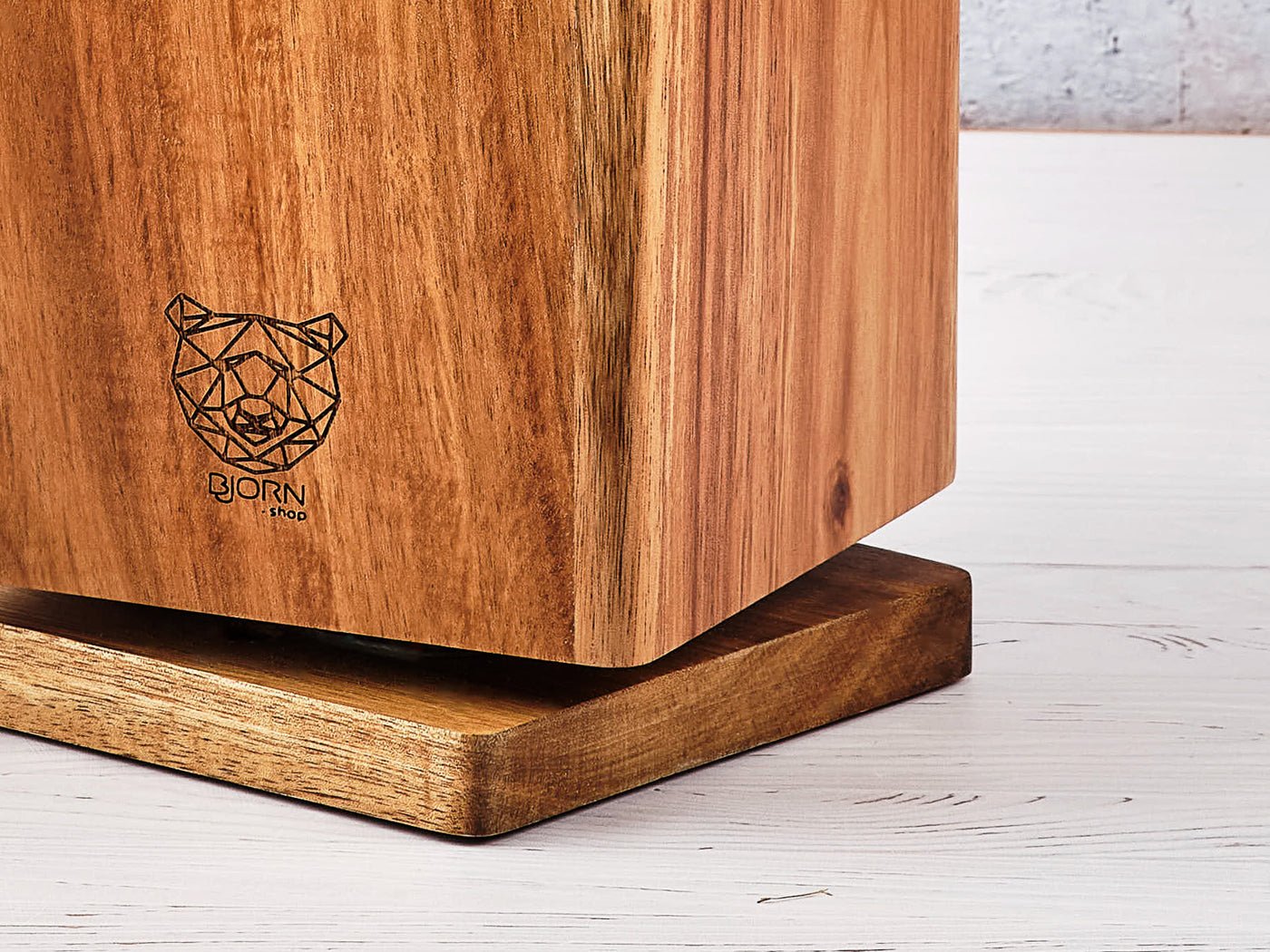 Rotating knife block Skagen BJORN Brown