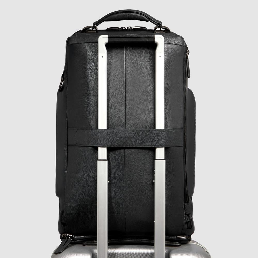 Convertible into a backpack PIQUADRO Black