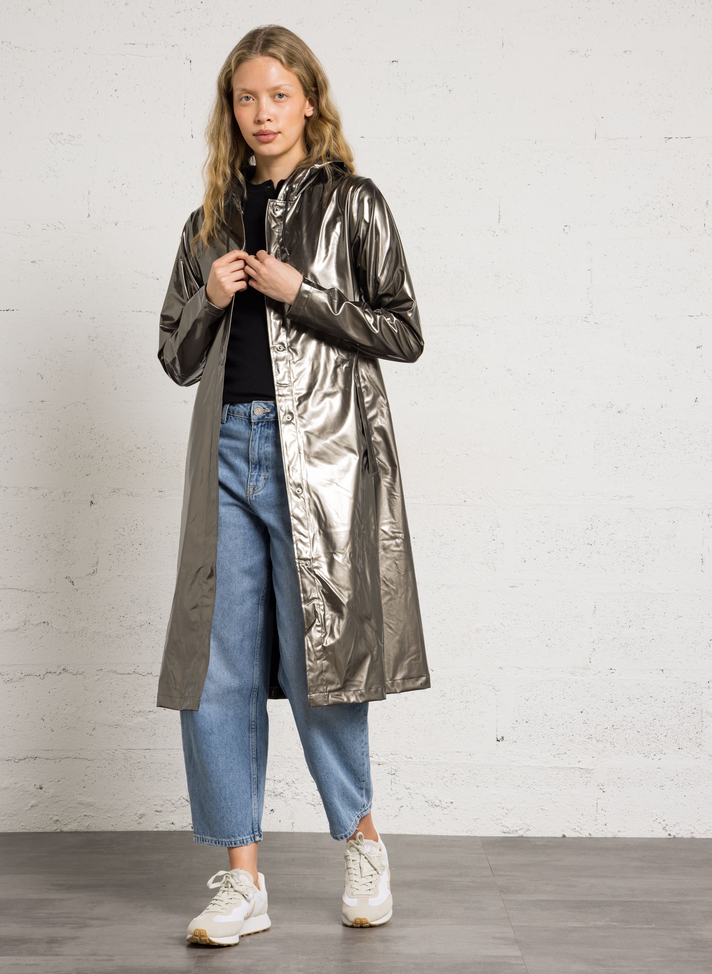 Straight round neck raincoat RAINS Silver