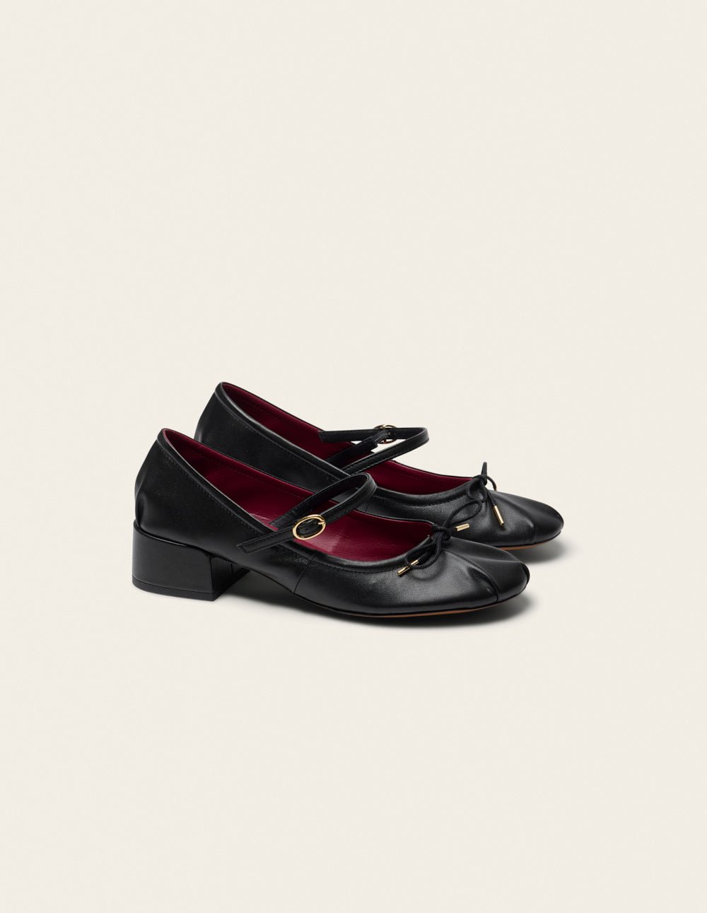 Pumps ODAJE Black
