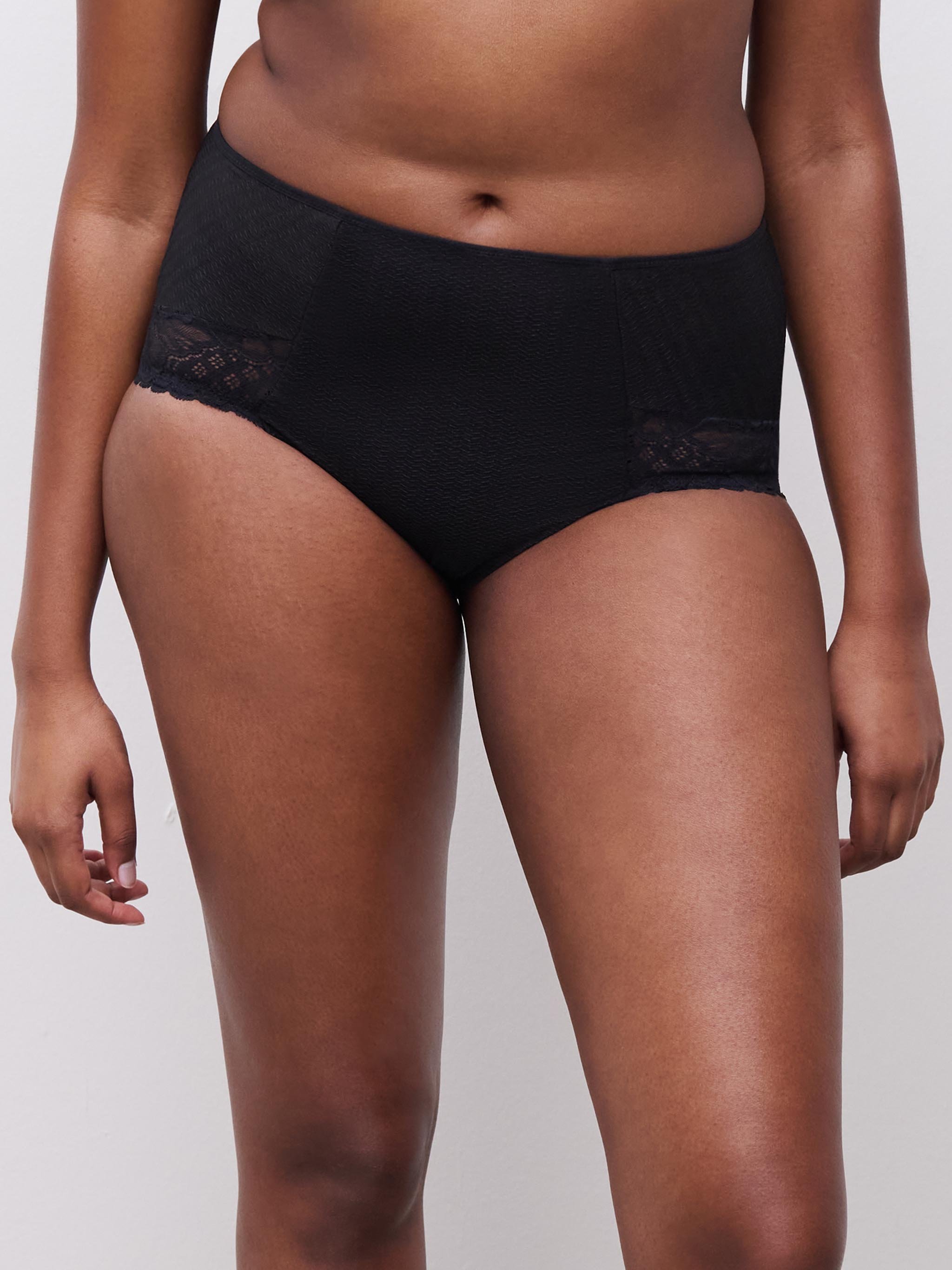 High-waisted lace panties CHANTELLE