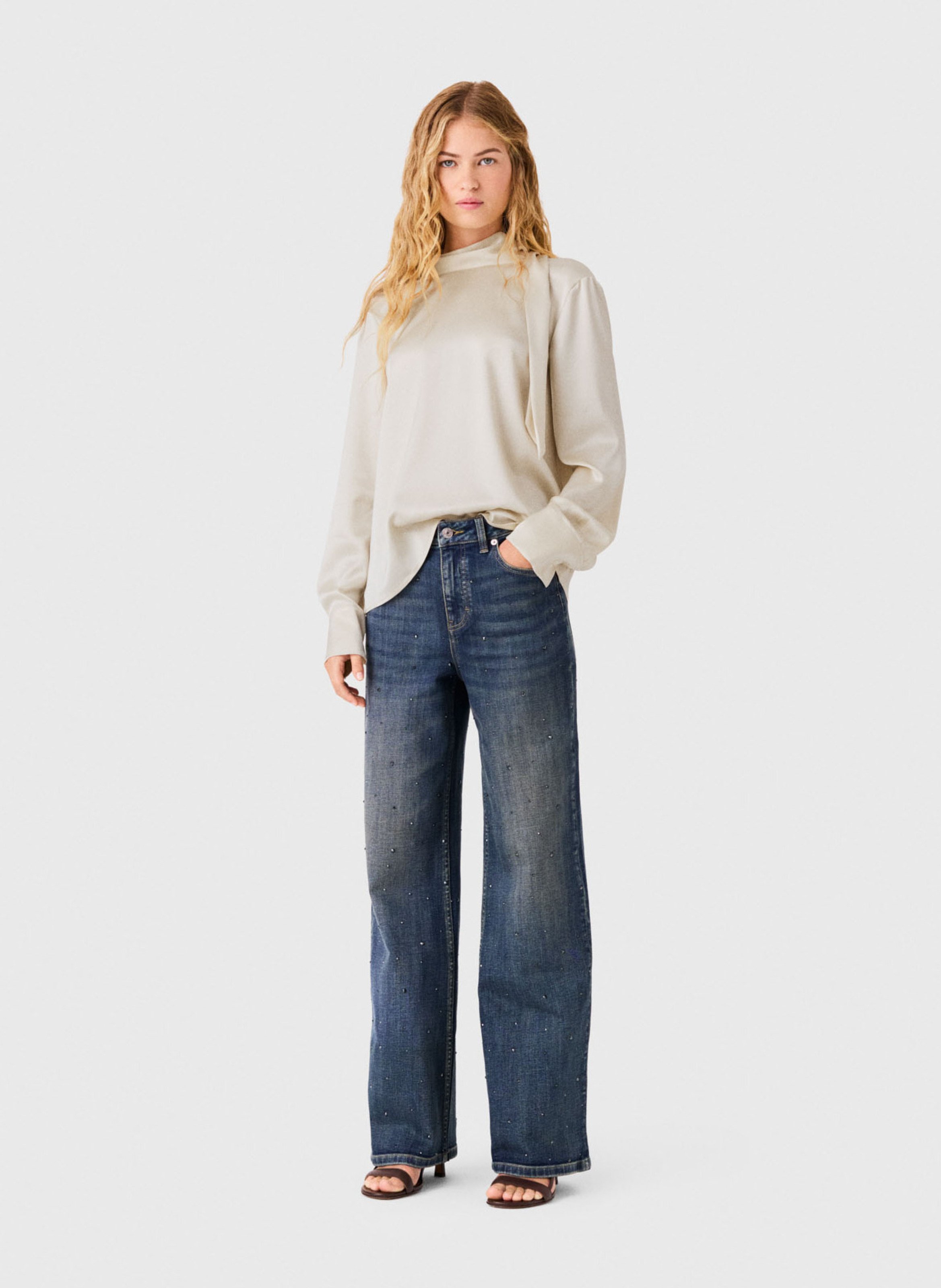 Rechte losvallende top MAJE Beige