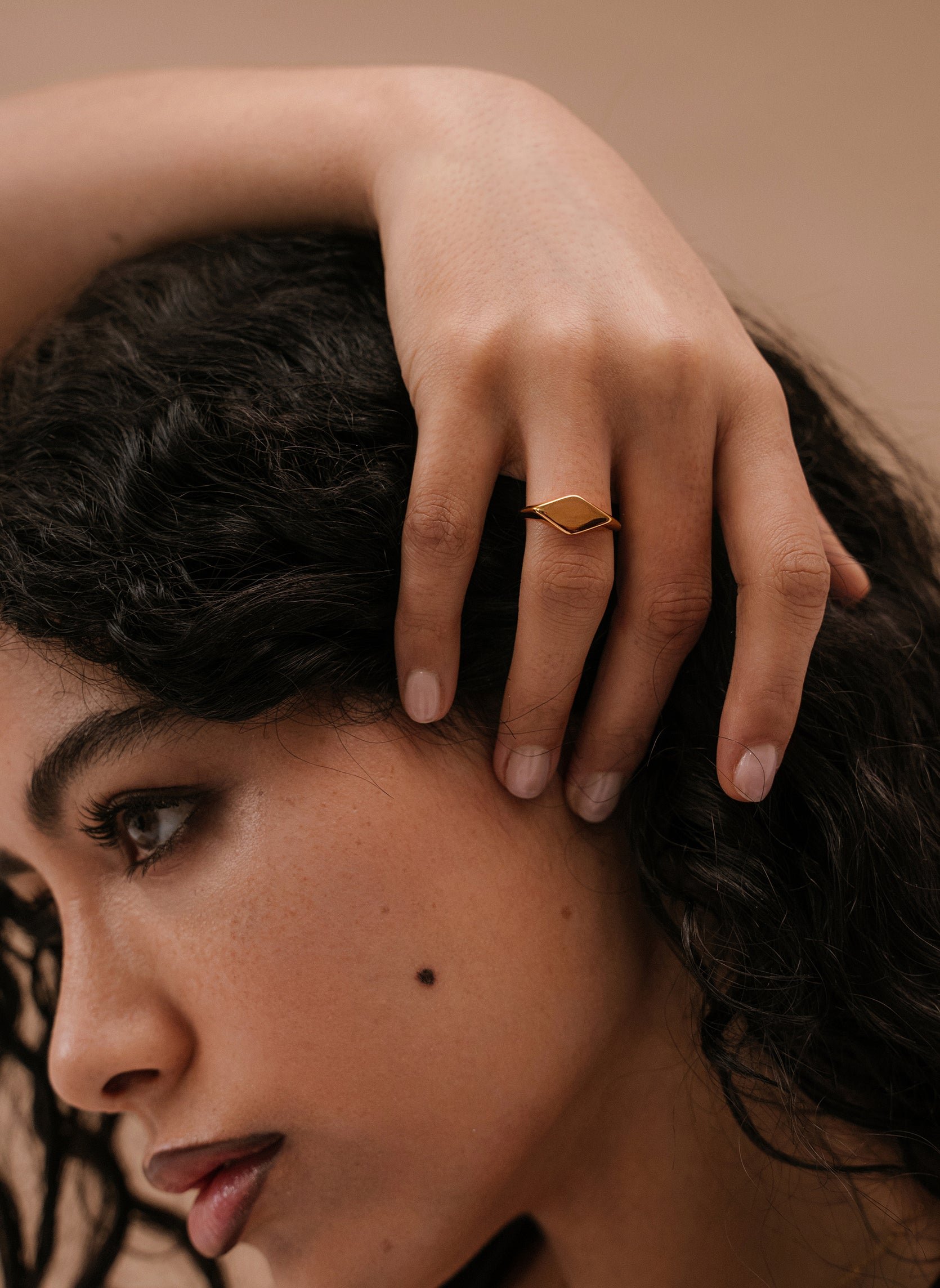 Fine ring AEC Paris Golden