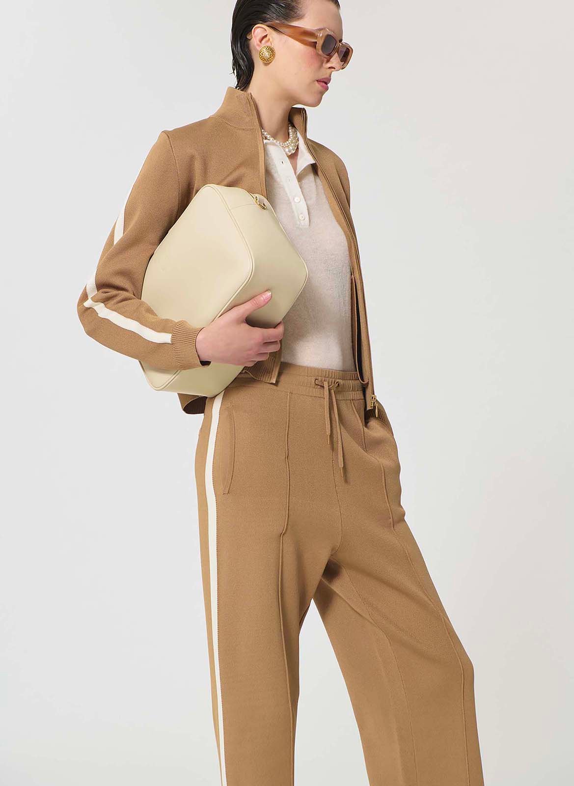 Gilet droit col montant en maille TARA JARMON Marron