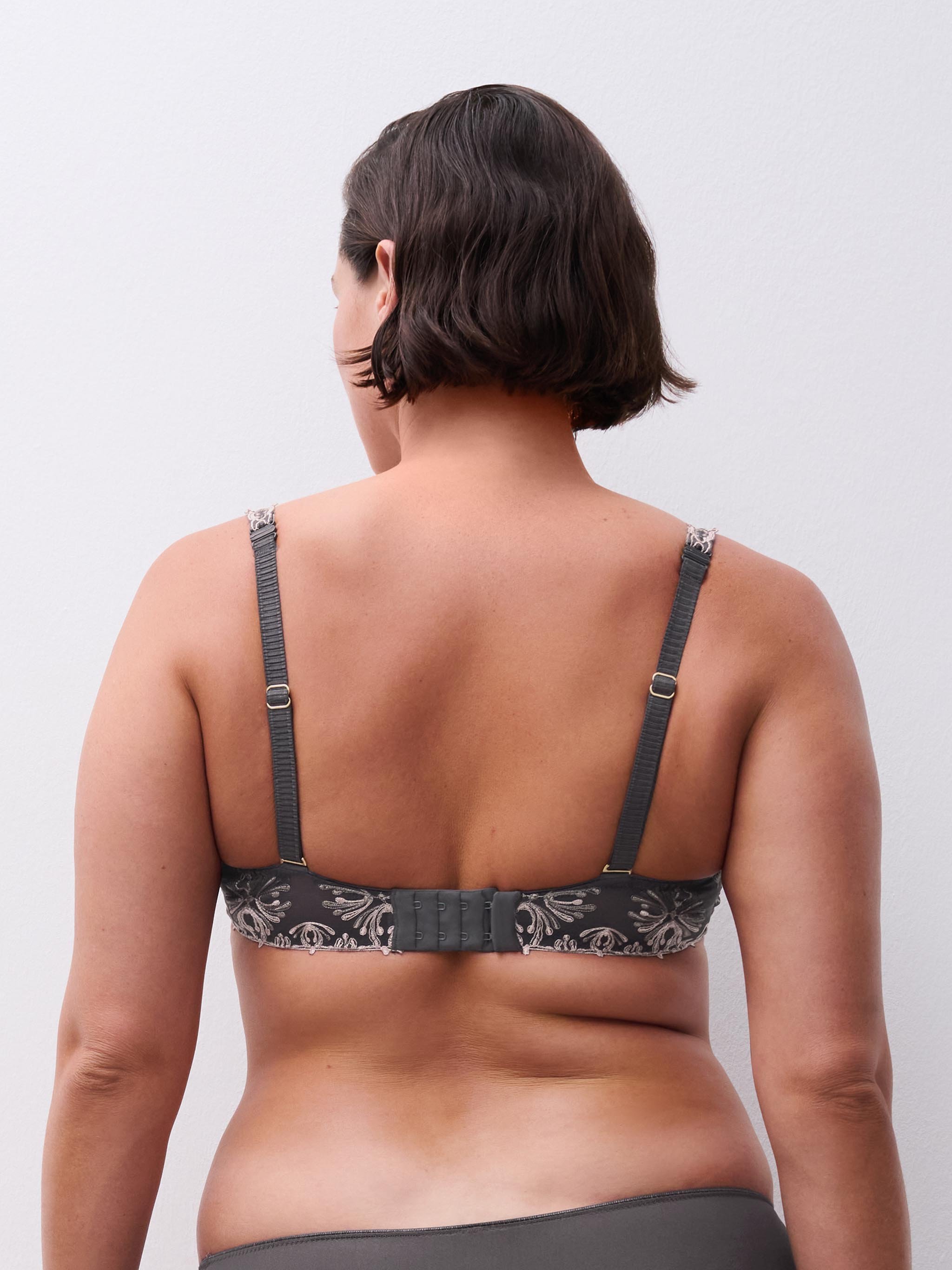 Full-cup shape memory bra CHANTELLE Grey