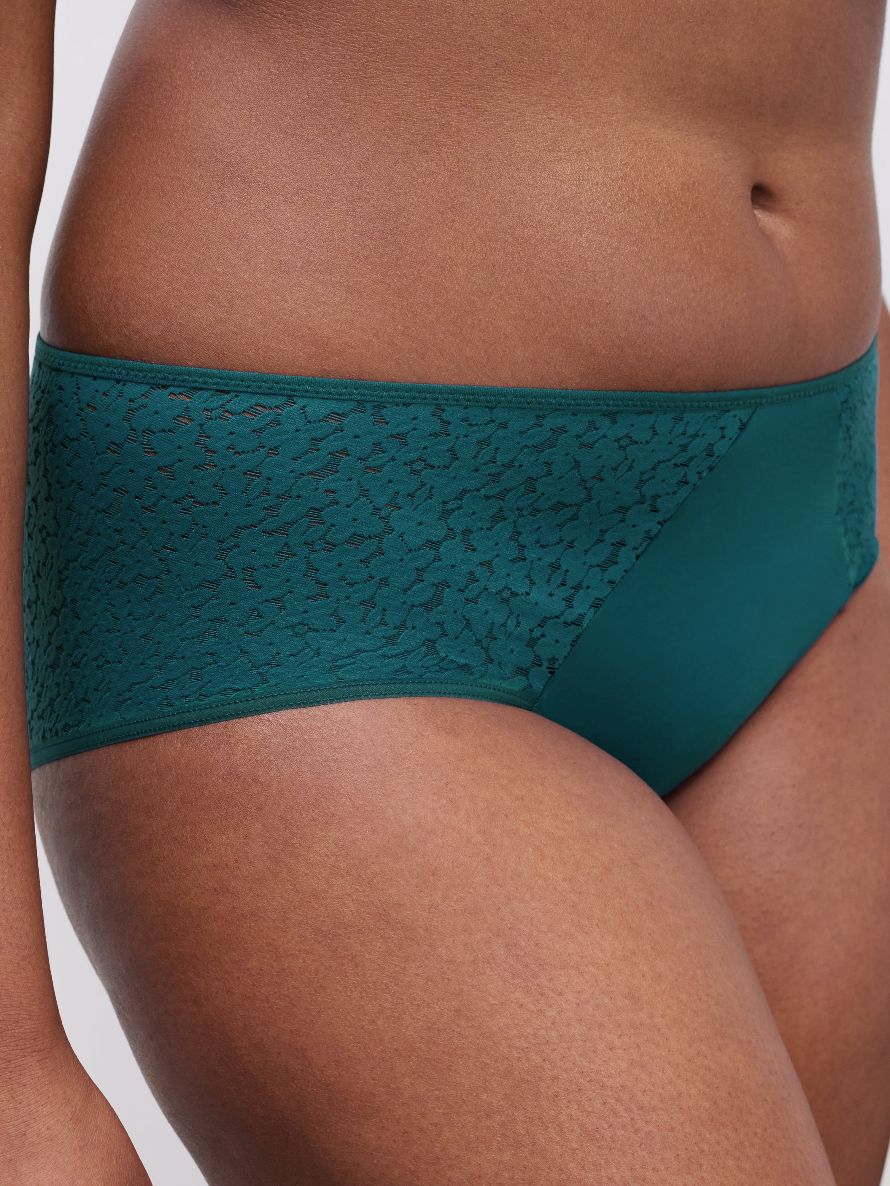 A La Belle Etoile lace shorts CHANTELLE Green