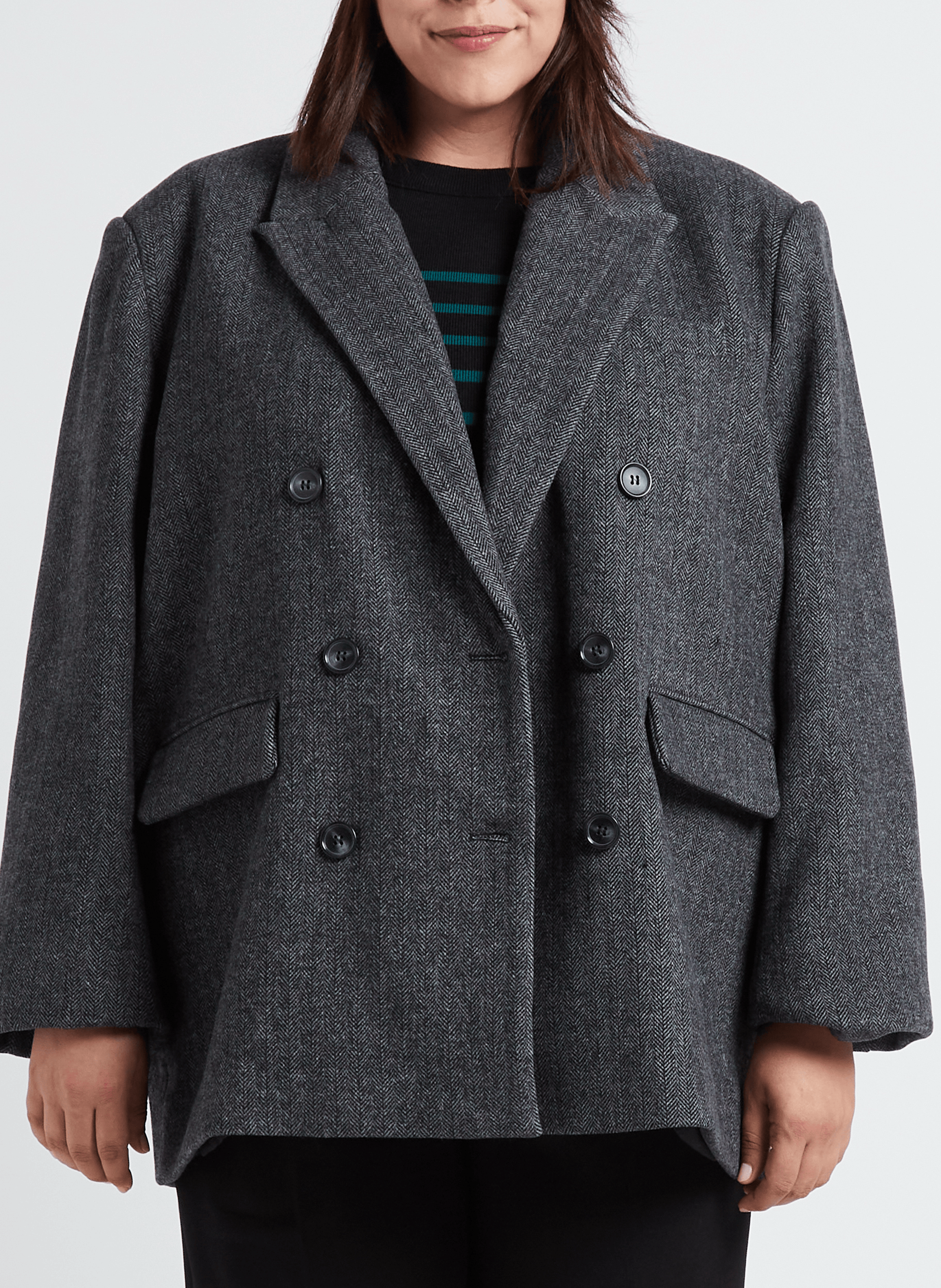 Halflange jas met reverskraag en visgraatmotiefje | materiaalblend GINA TRICOT Grijs