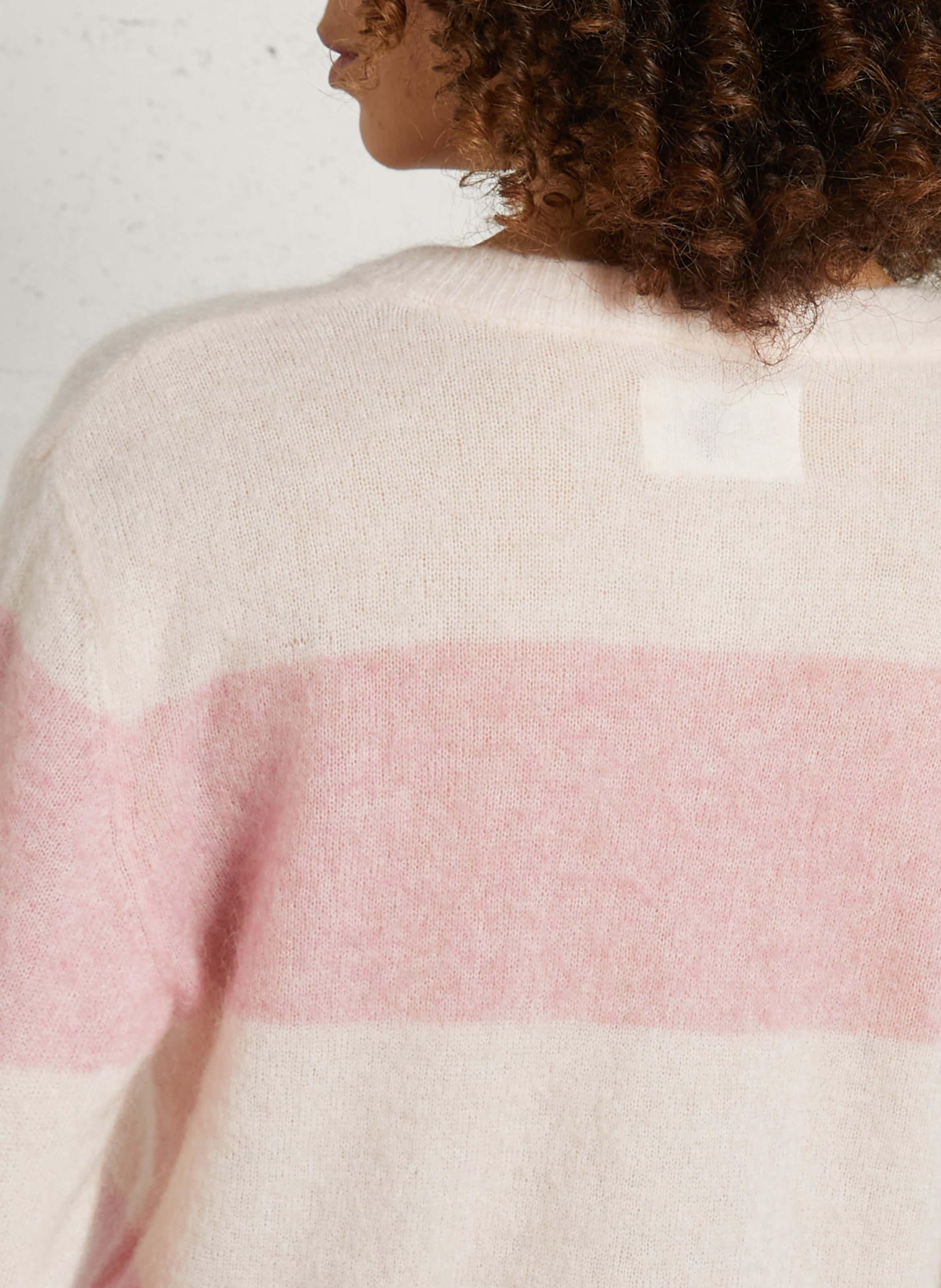 Gilet droit col rond rayé en laine mélangée DES PETITS HAUTS Rose