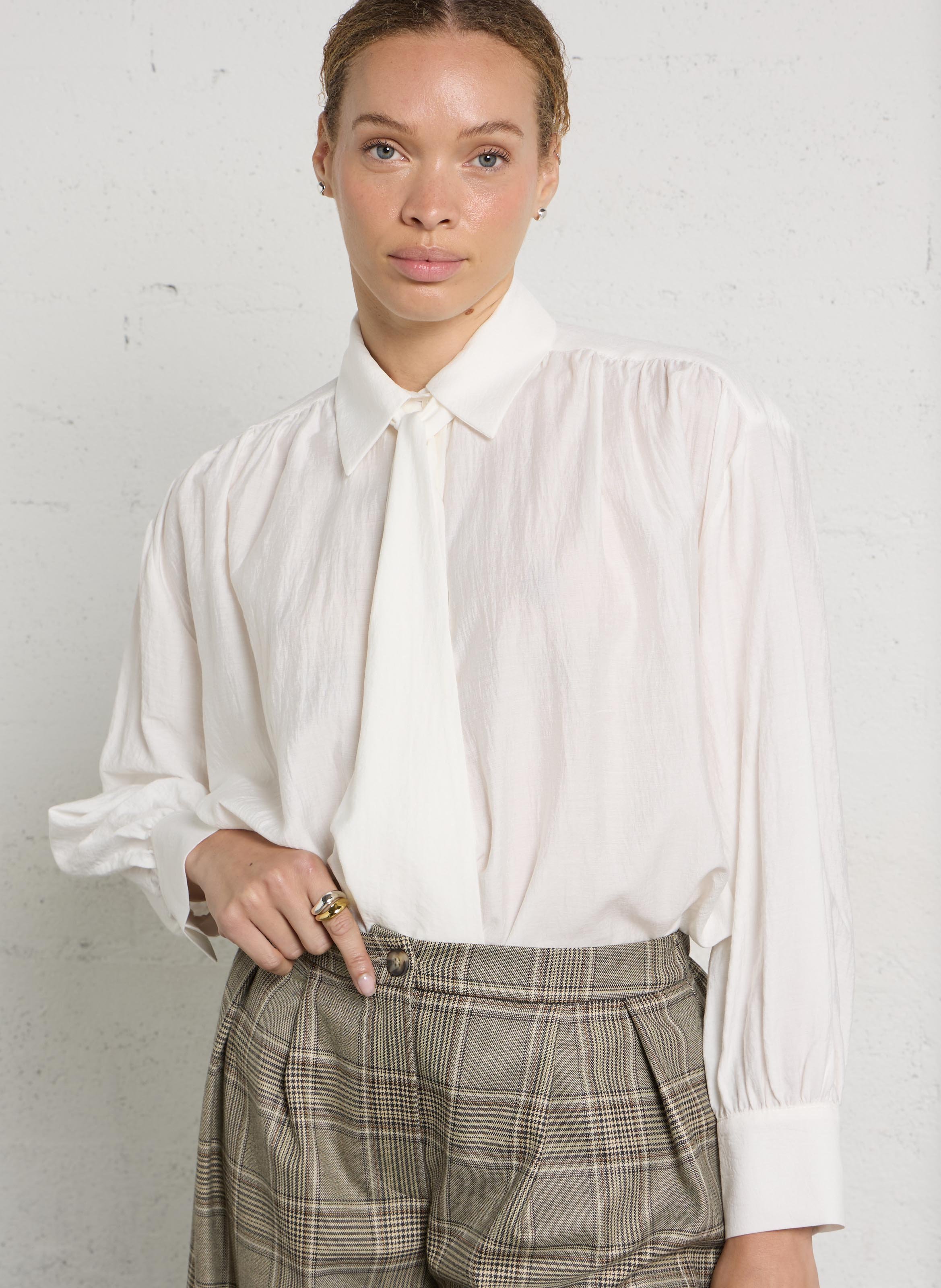 Loose solid color button-up shirt PLEASE White