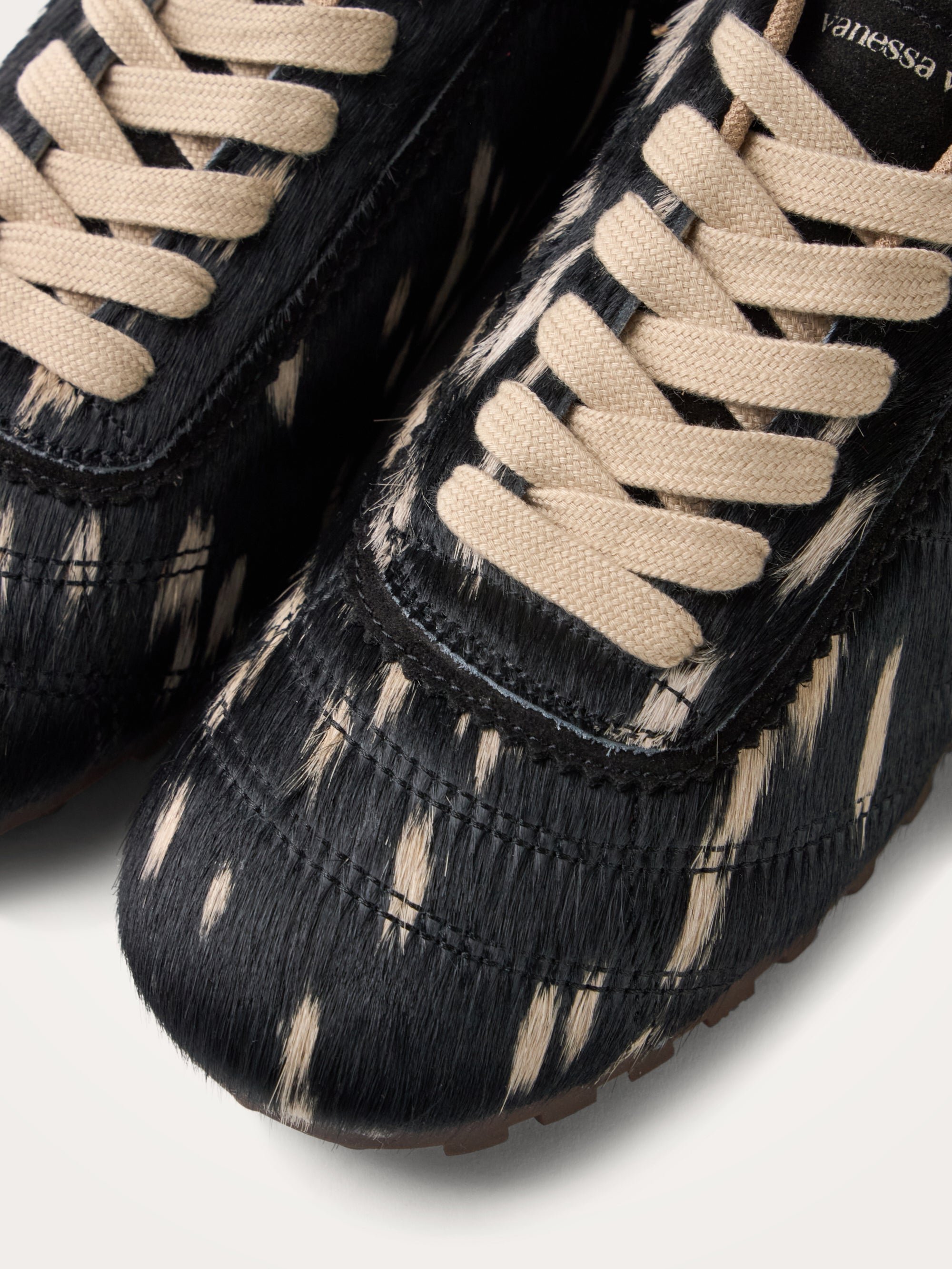 Sneakers with monogram sewn on a thin grooved sole VANESSA WU Black