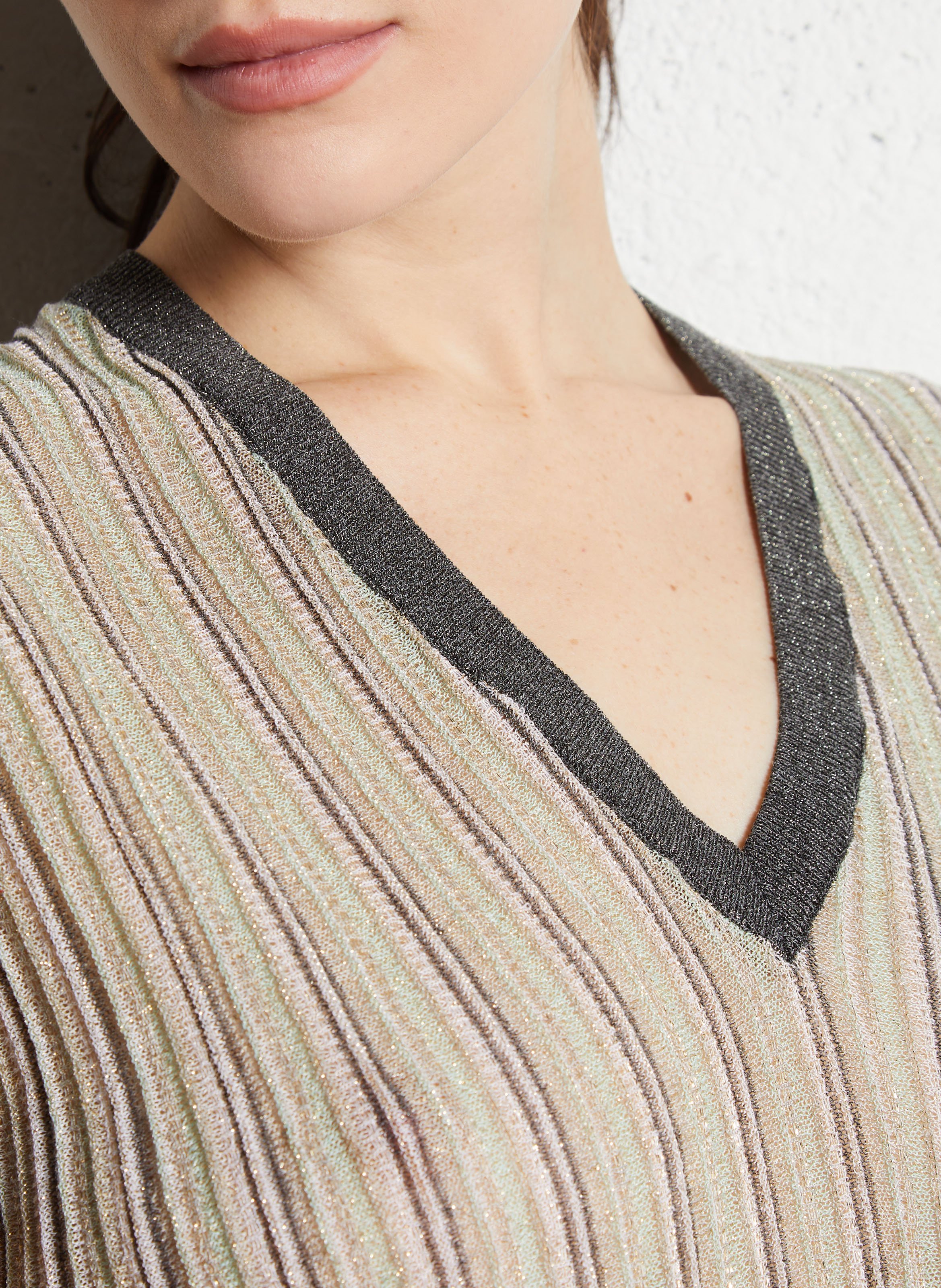 Pull col V pailleté MOMONI Beige