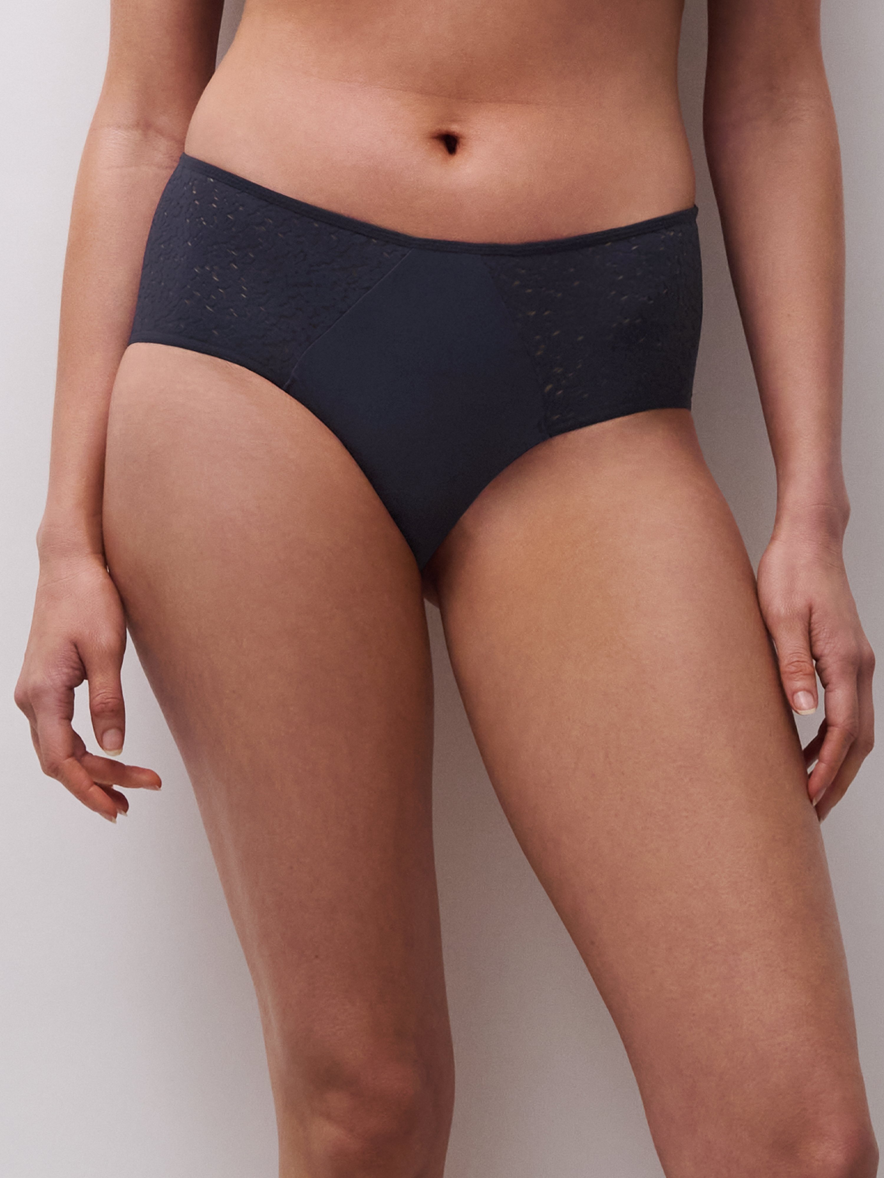 A La Belle Etoile lace shorts CHANTELLE Blue