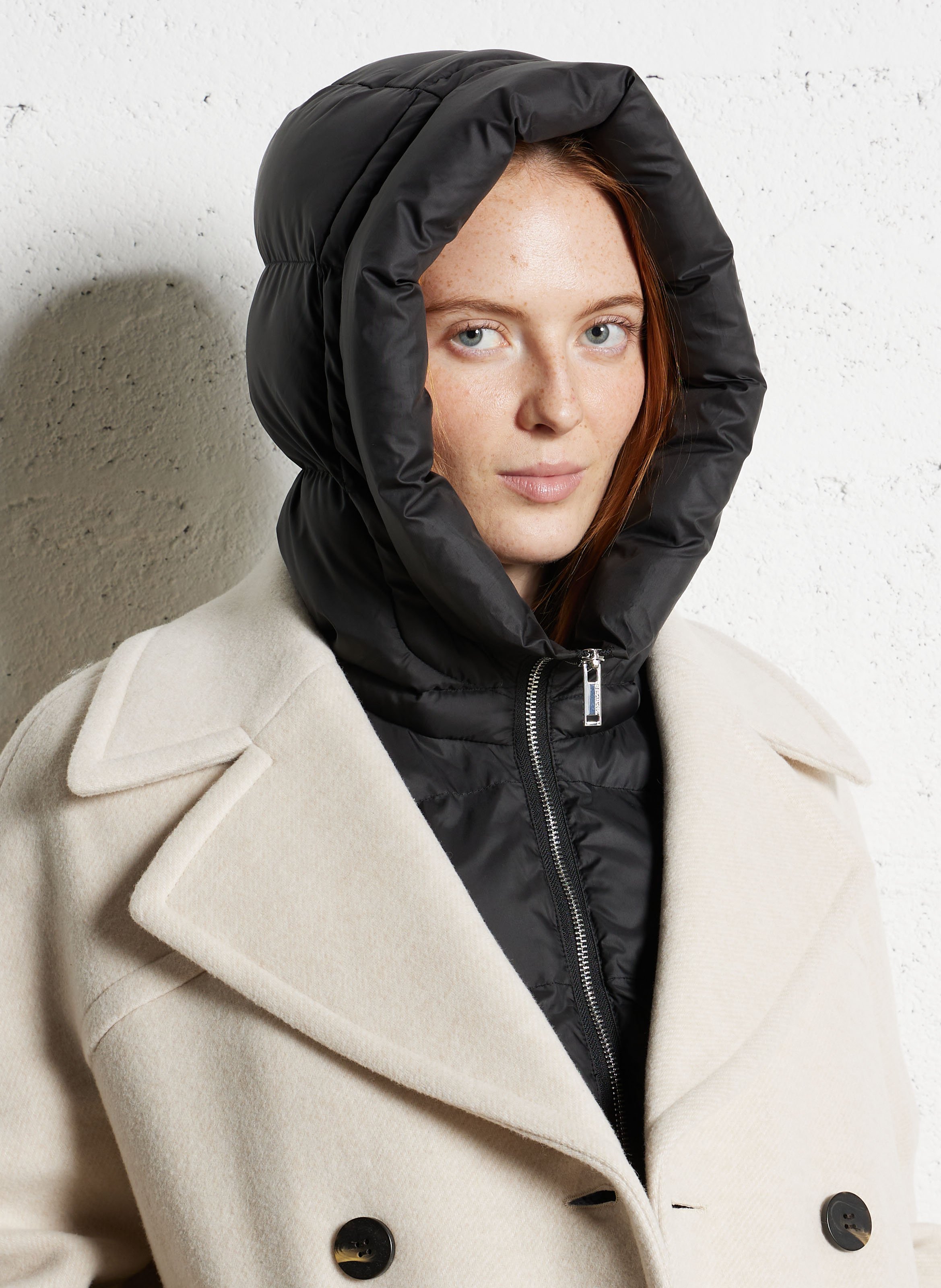 Detachable hooded collar IKKS