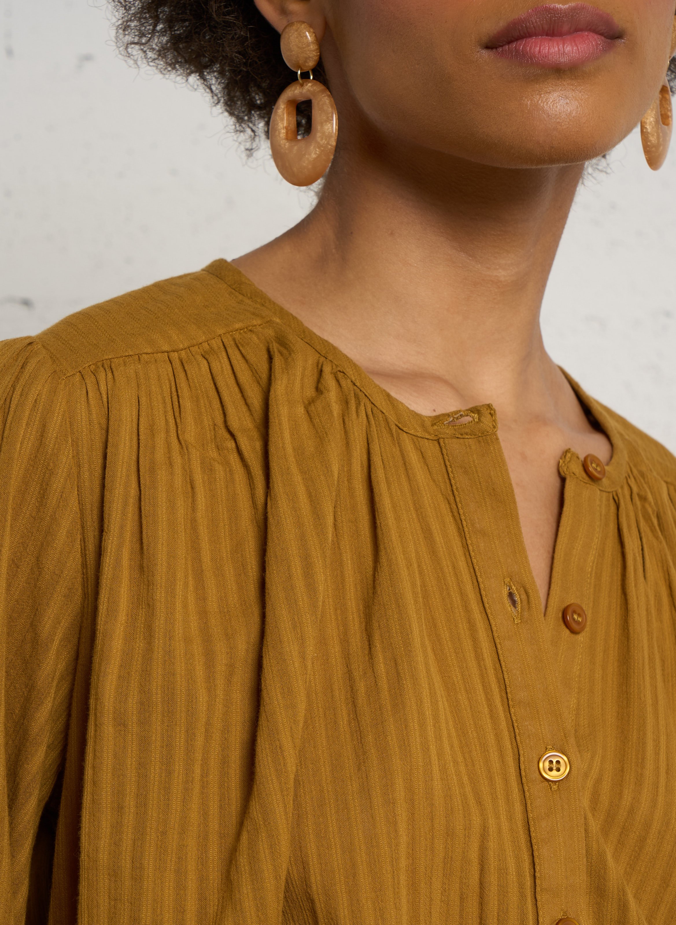 Bluse mit Rundhalsausschnitt und Knopfleiste aus Baumwolle DES PETITS HAUTS Golden