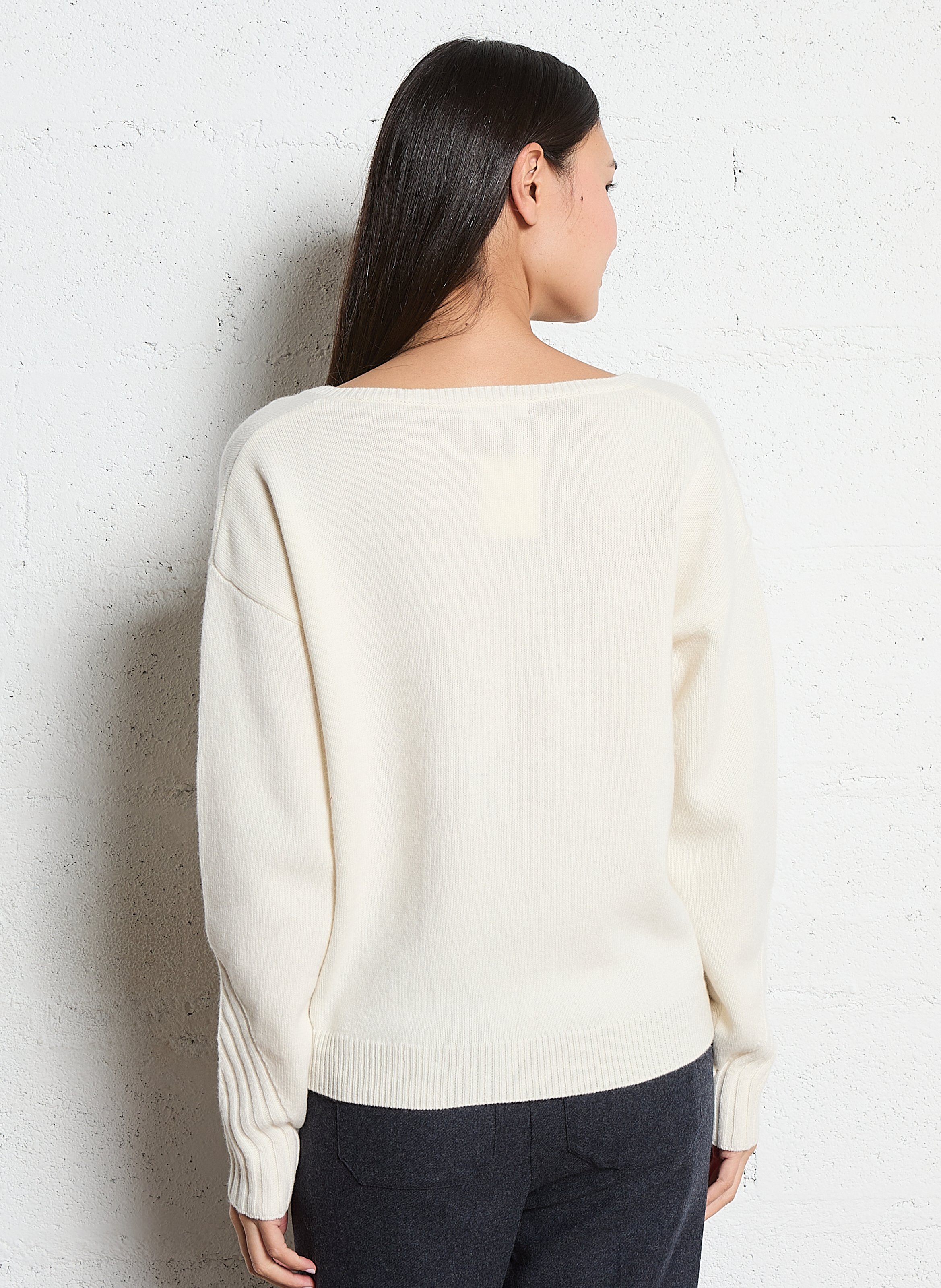 Pull oversize col V en laine MAJESTIC FILATURES Beige