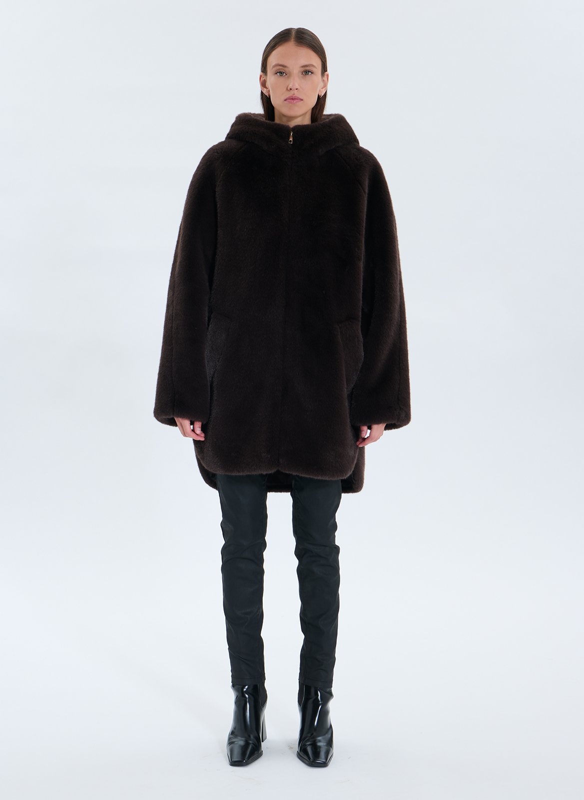 Round neck faux fur coat ZAPA Brown