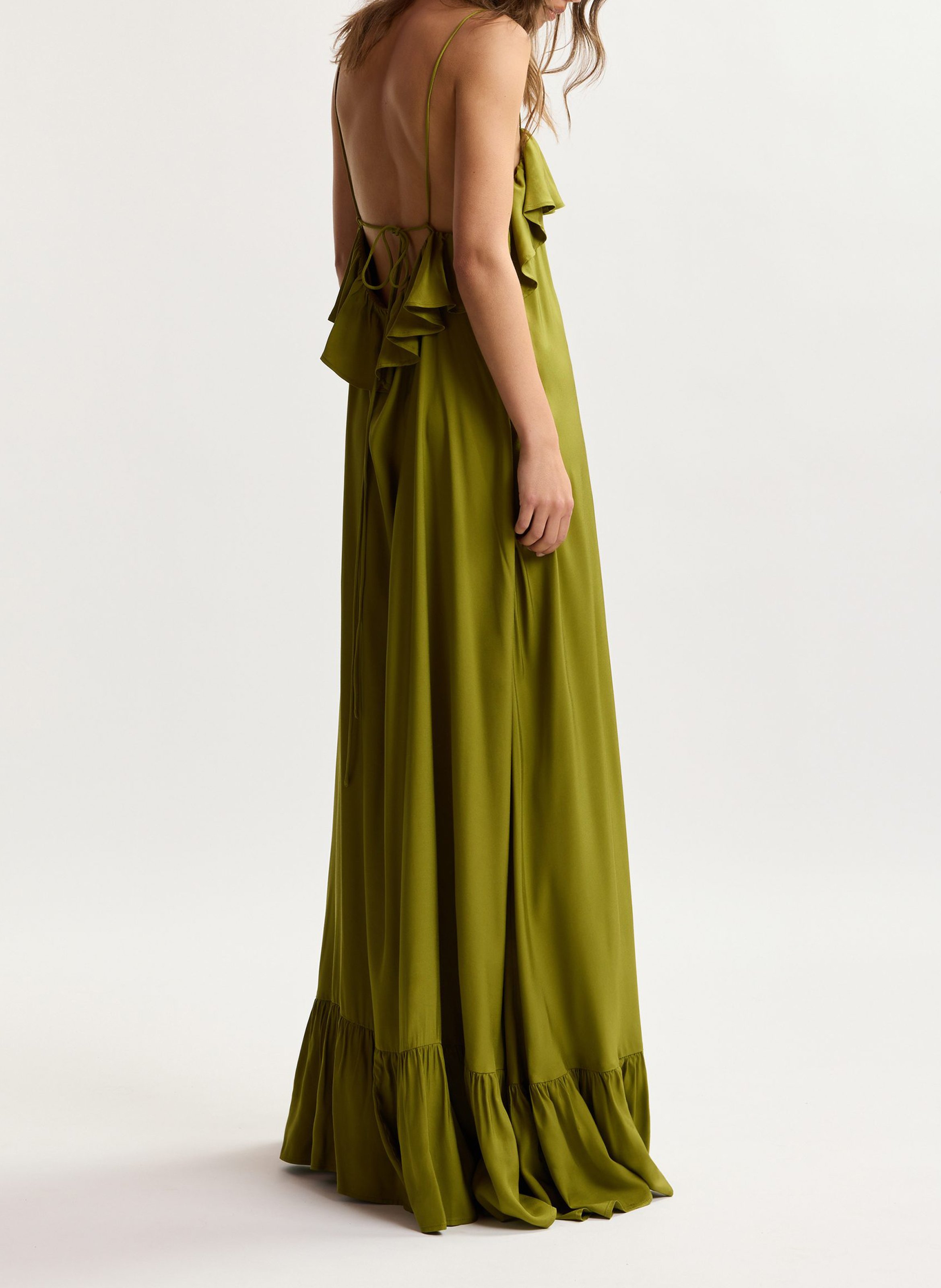 Langes fließendes Kleid mit einfarbigen Volants ESSENTIEL ANTWERP Grun
