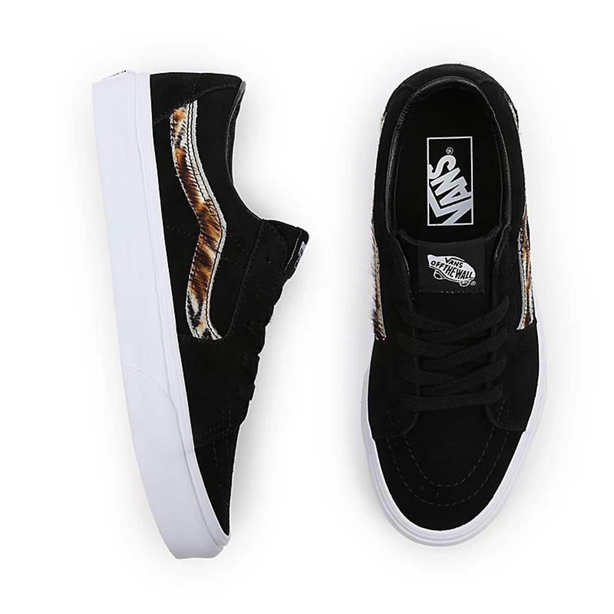 Low-top sneakers VANS Black