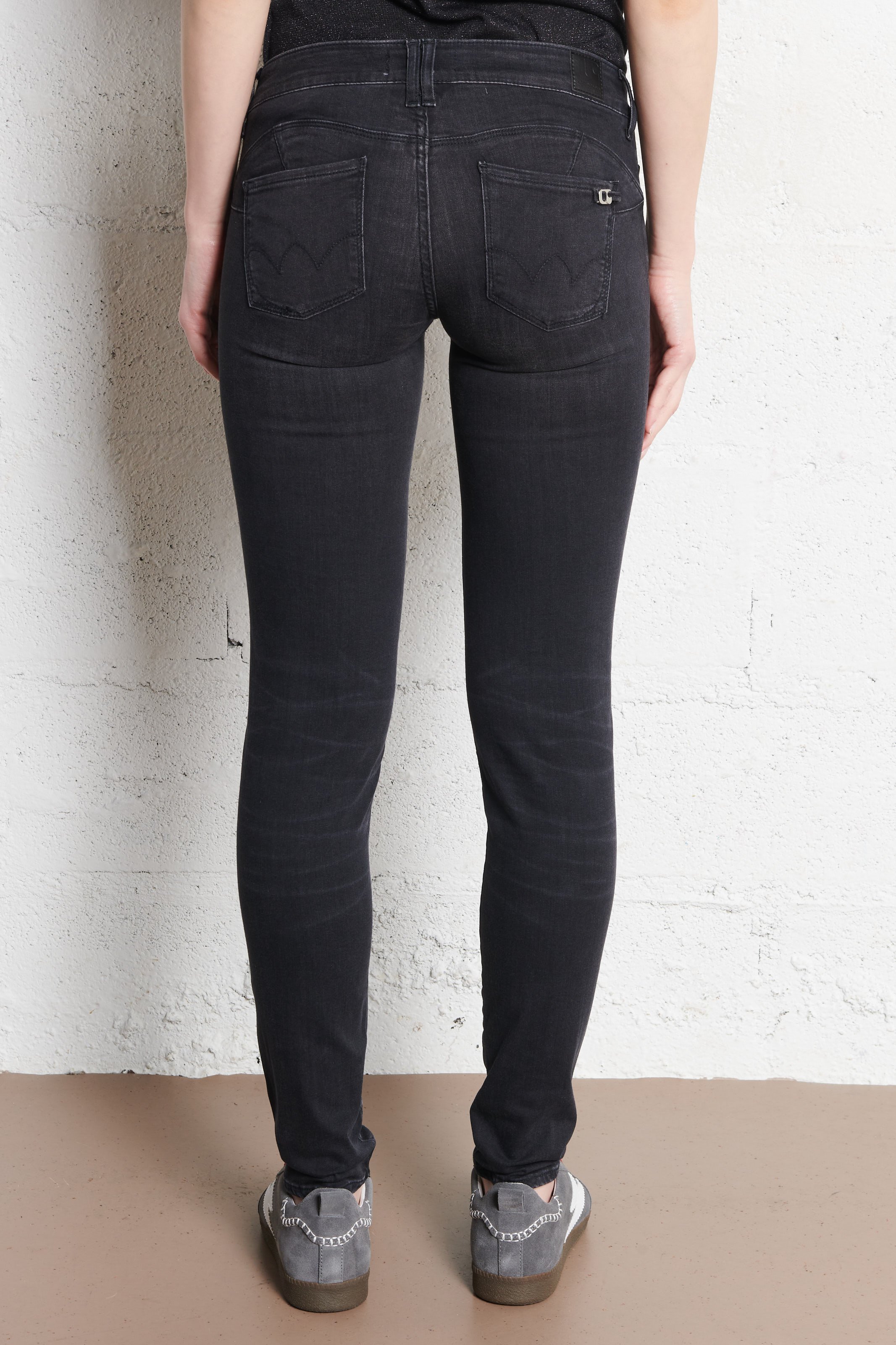 Jean slilm LE TEMPS DES CERISES Noir