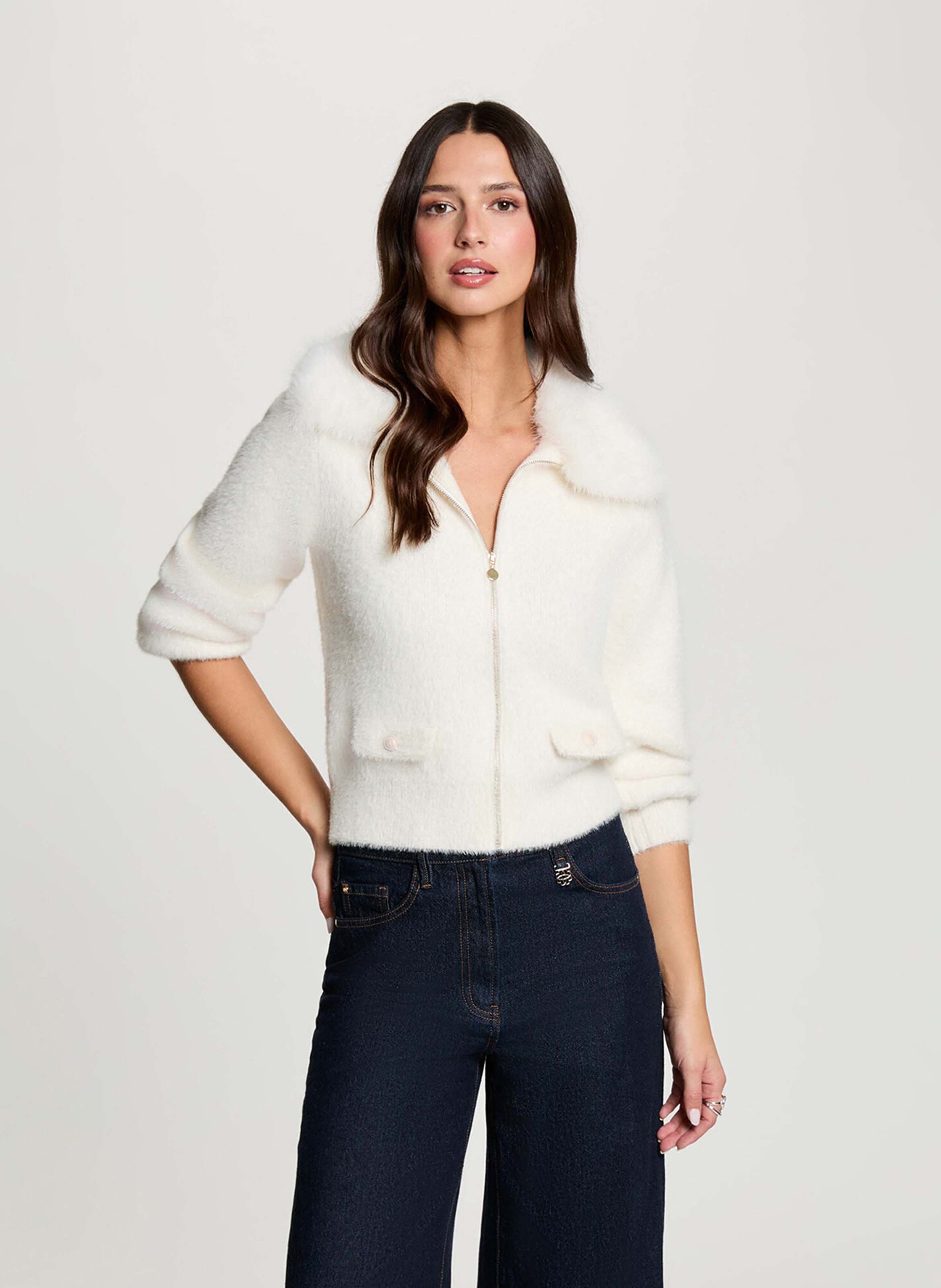 Gebreid vest met ritssluiting en kraag met bontlook MORGAN