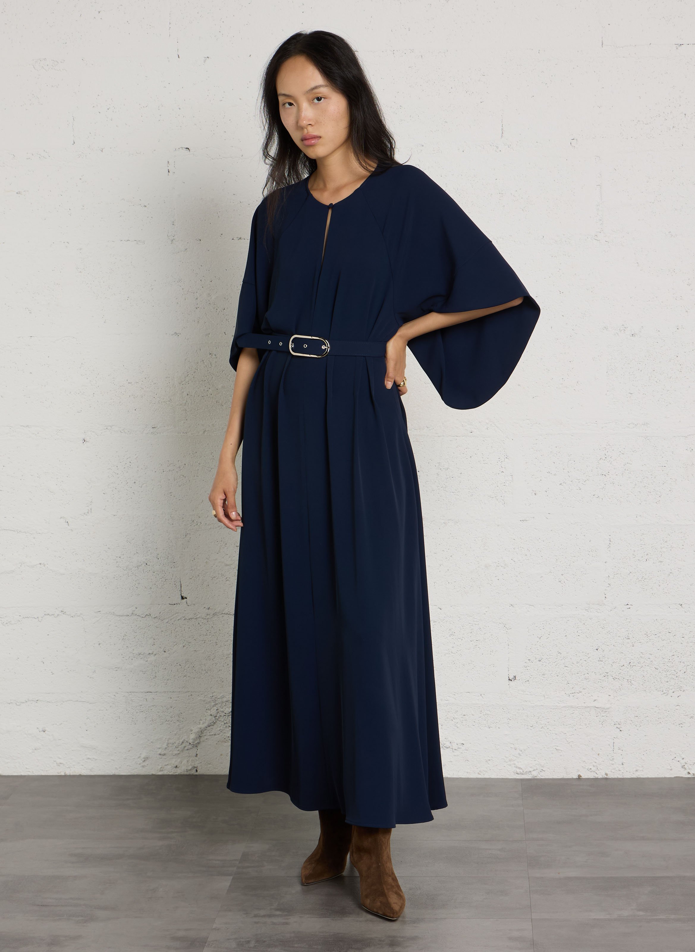 Robe longue cintrée avec ceinture IMPERIAL