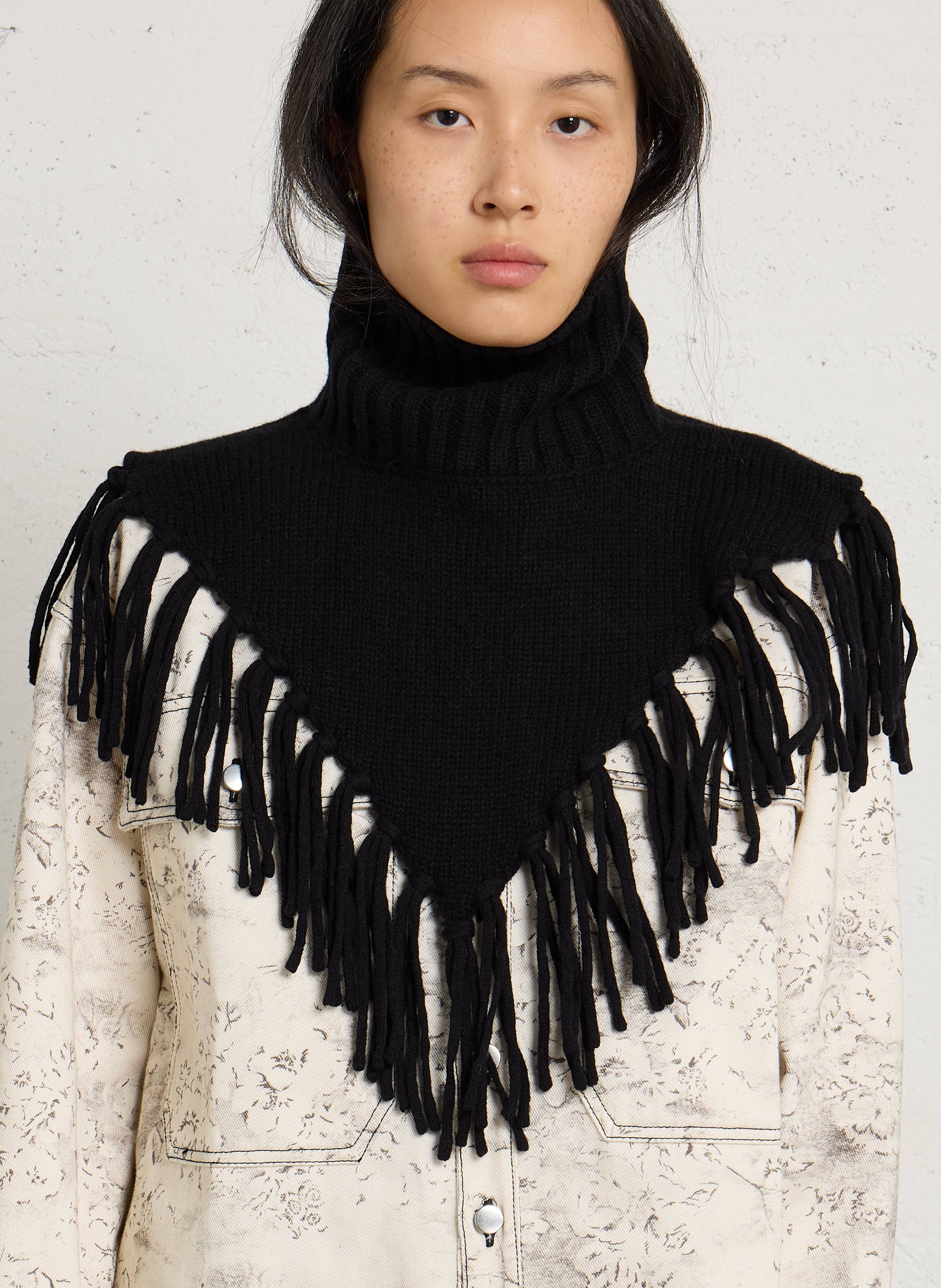 Fringed wool scarf BERENICE Black